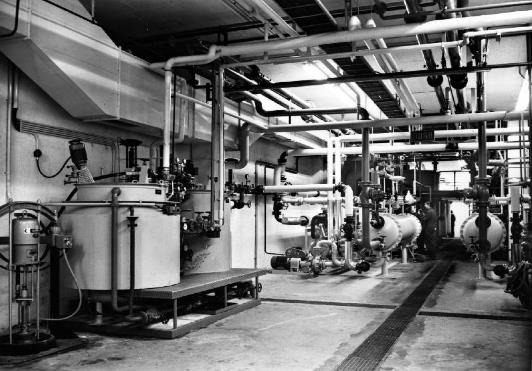 Figure 13 BMW electrophoretic dip painting, 1962. Photo: BMW Group Archive