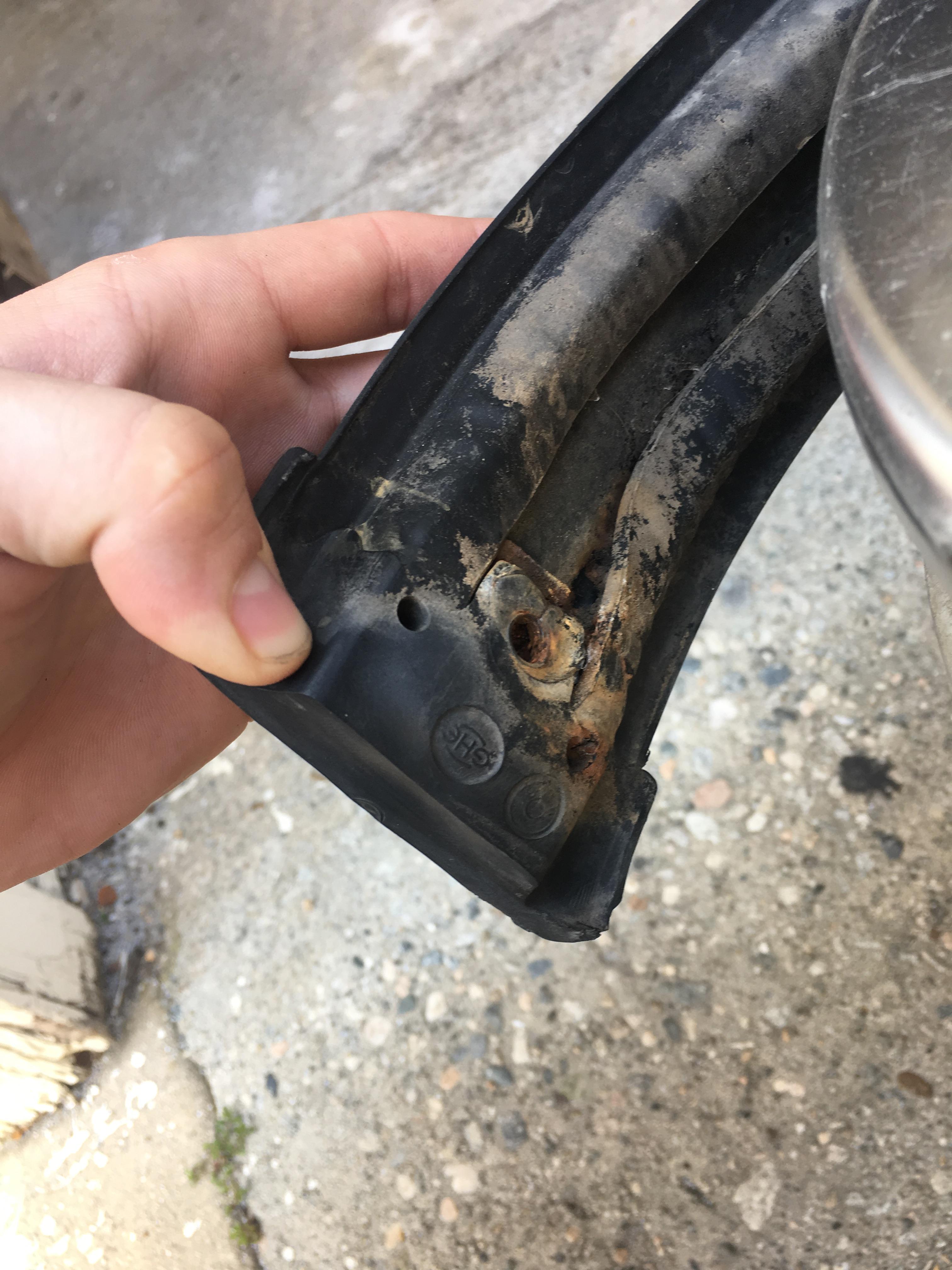 Reattach Bumper Rubber? ﻿ BMW 2002 and other '02