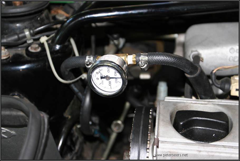 Engine bay mounted fuel pressure gauge ﻿ BMW 2002 and other '02