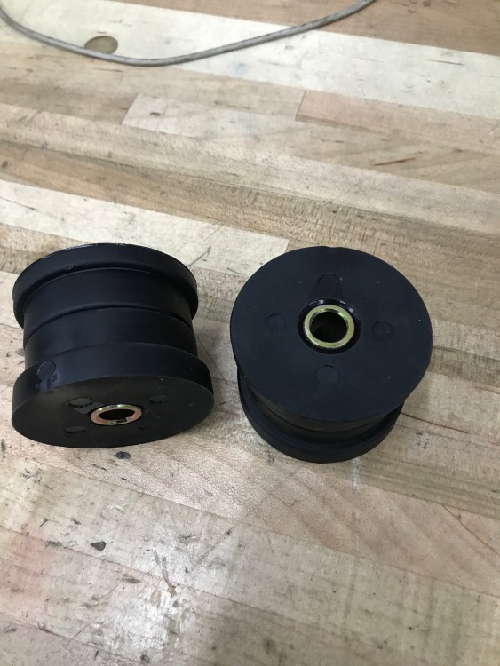 IE urethane diff mounts - BMW 2002 and Neue Klasse Parts For Sale - BMW ...