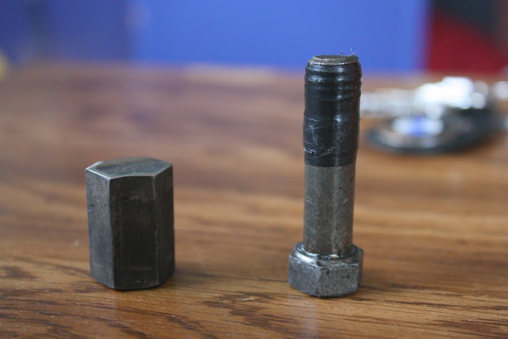 Autozone Free Rental Oem27128 Puller For Pilot Bearing ﻿ BMW 2002 and other '02