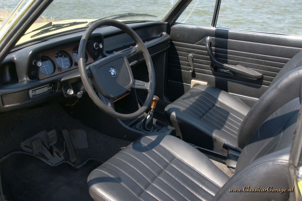 Exhaust fumes entering cabin from under dash/floor panel ﻿ BMW 2002