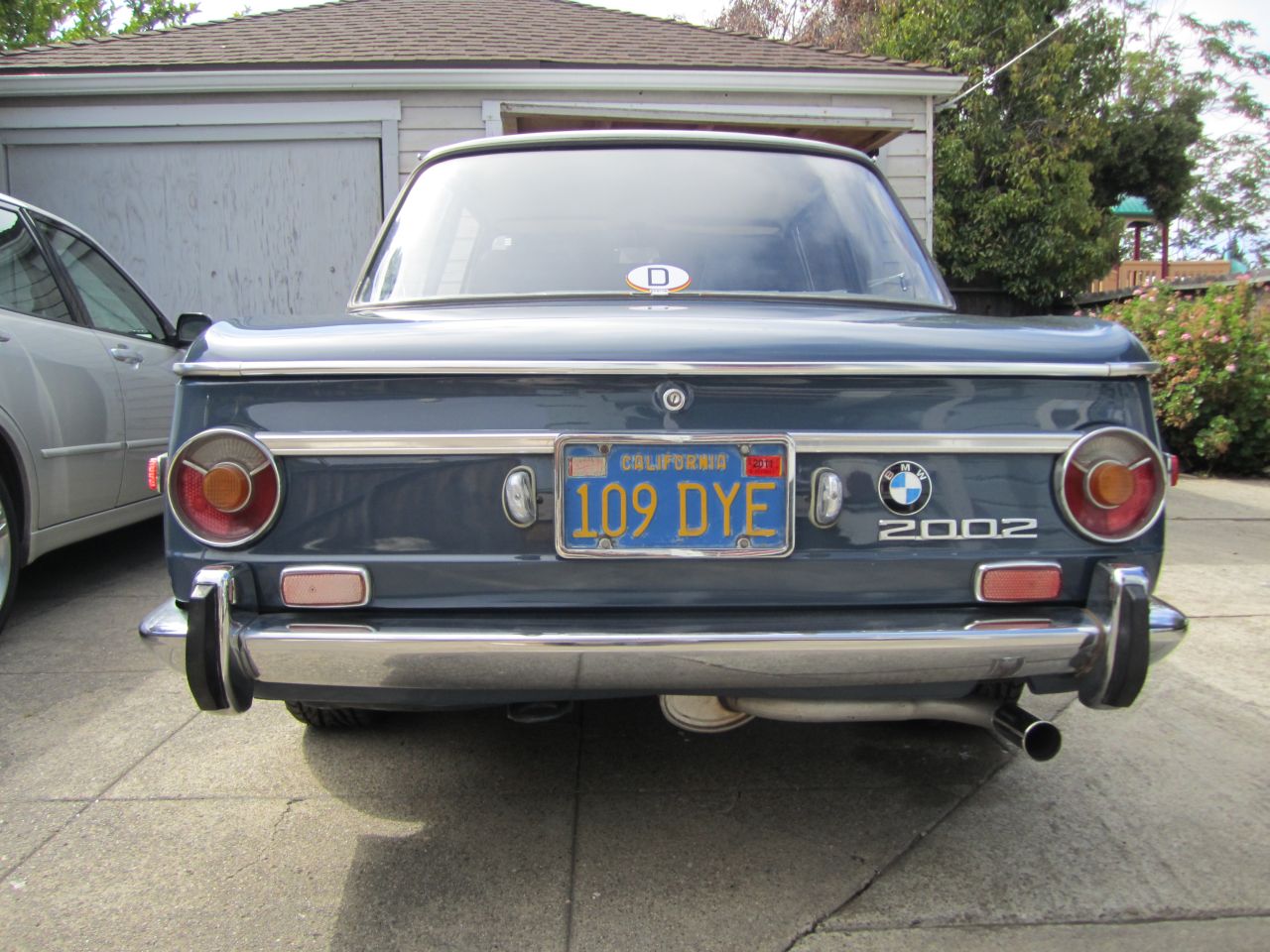 Any Pics of a Riviera Blue Round Tail Out There?? - BMW 2002 and other ...