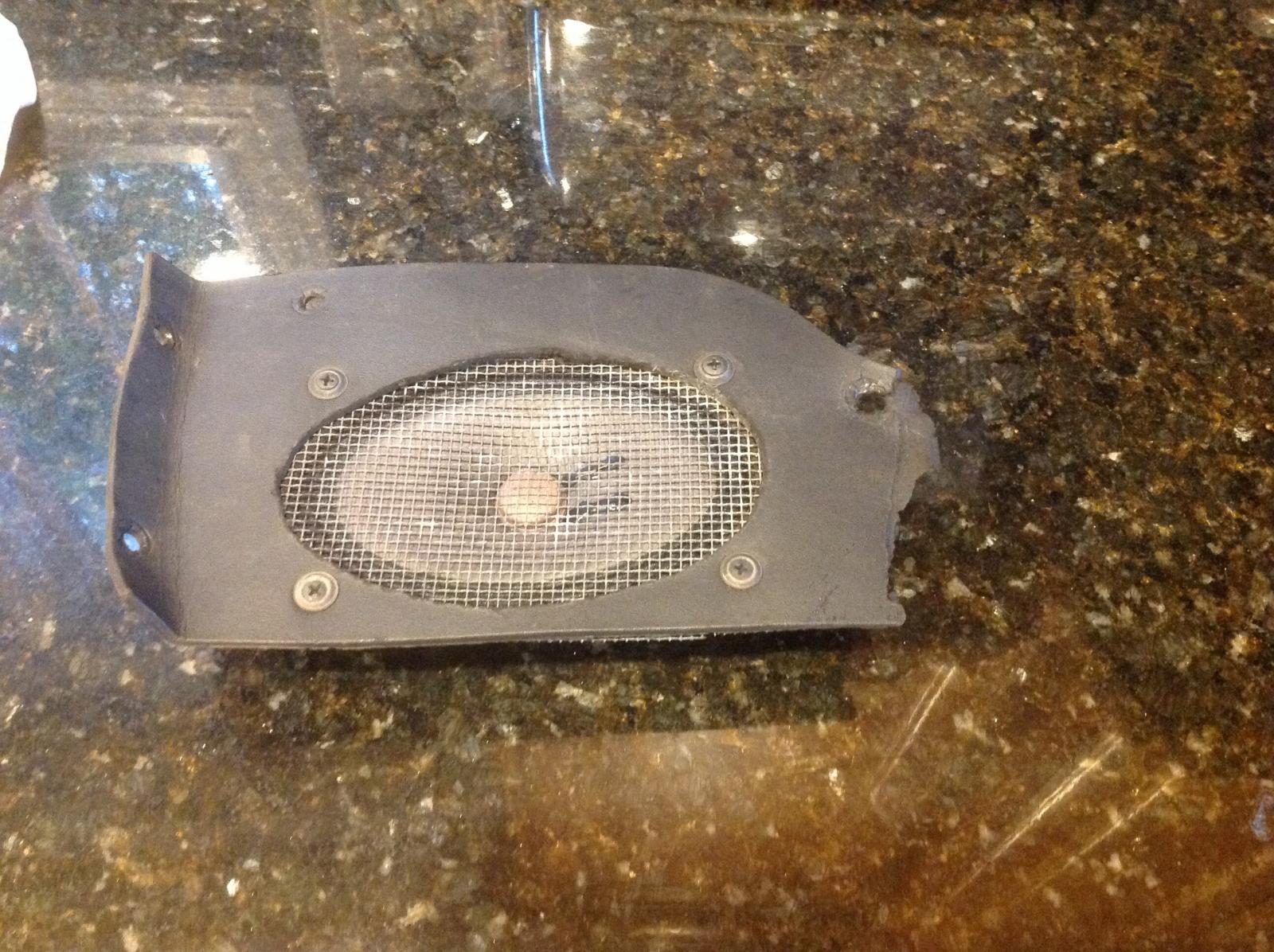 Under dash speaker mount/grill ﻿ Parts Wanted