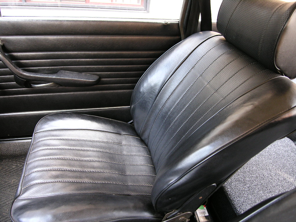 Head rest removal problems... - BMW 2002 and other '02 - 2002FAQ