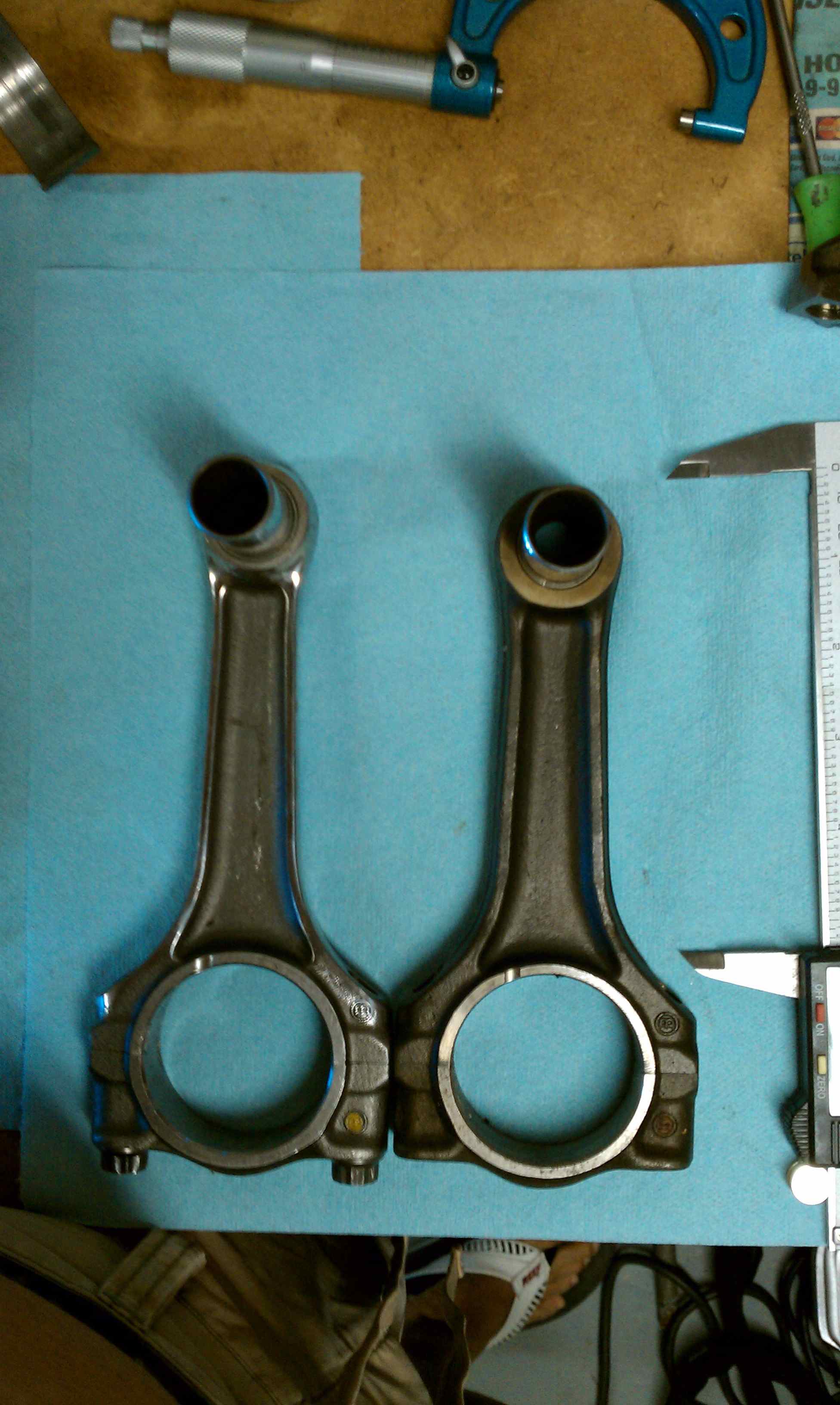 M10 Piston Specs and Cyl Head Flange Specs for CAD Page 2