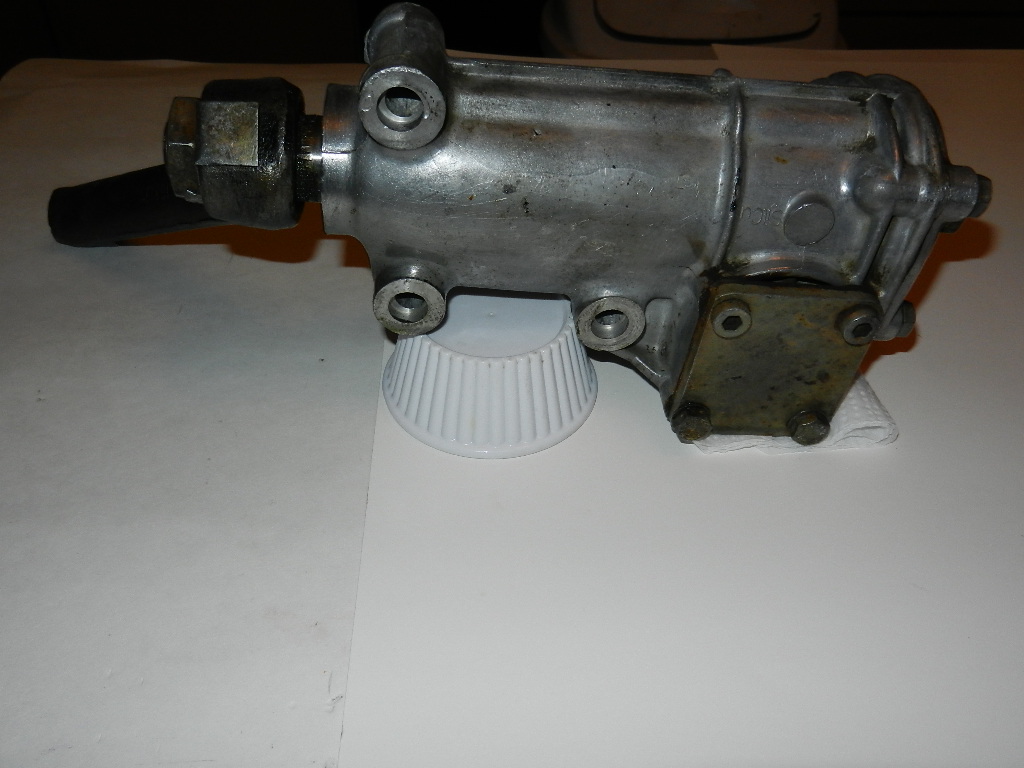 Solid, Clean Steering Box ﻿ BMW 2002 and Neue Klasse Parts For Sale