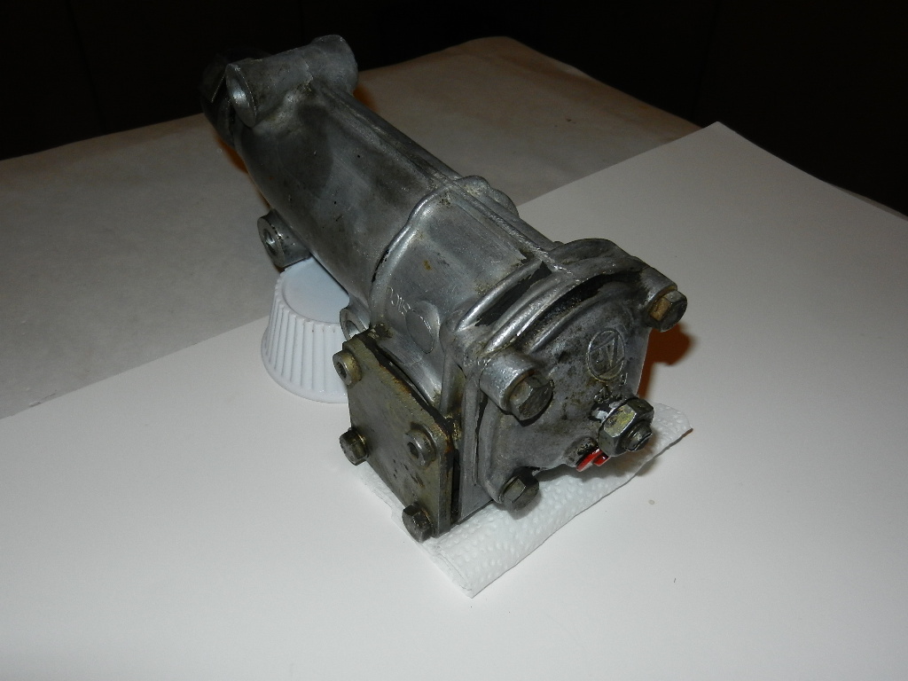 Solid, Clean Steering Box ﻿ BMW 2002 and Neue Klasse Parts For Sale
