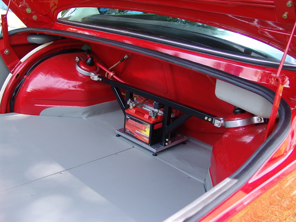 looking for ideas on trunk floor and side boards - BMW 2002 and other ...