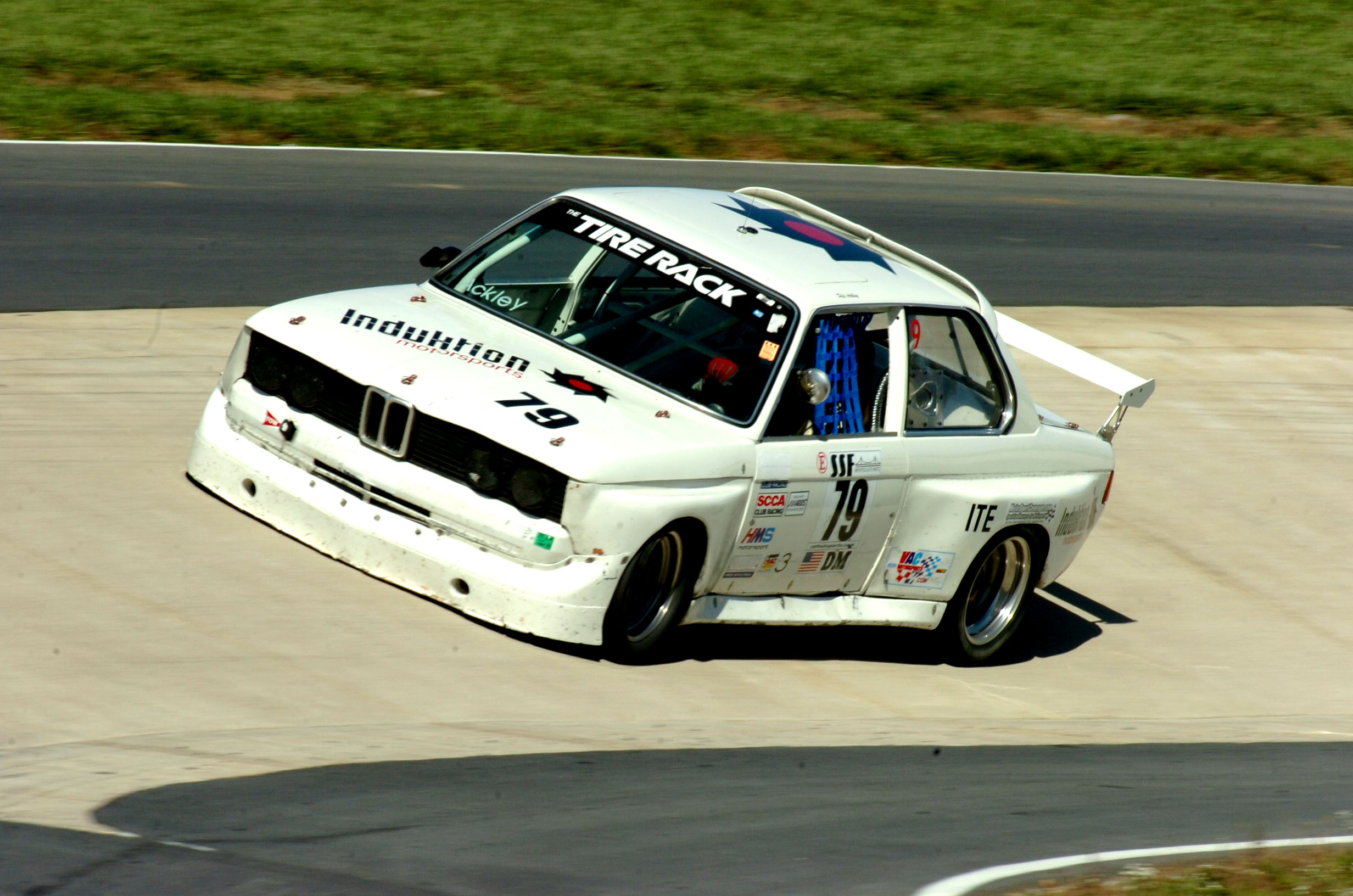 323i race car pics by demand, almost an '02 - Project Blogs - Archive ...