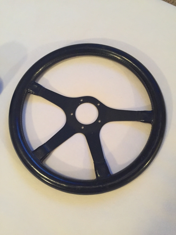 BWA steering wheel with 02 hub Miscellaneous BMW 2002 FAQ