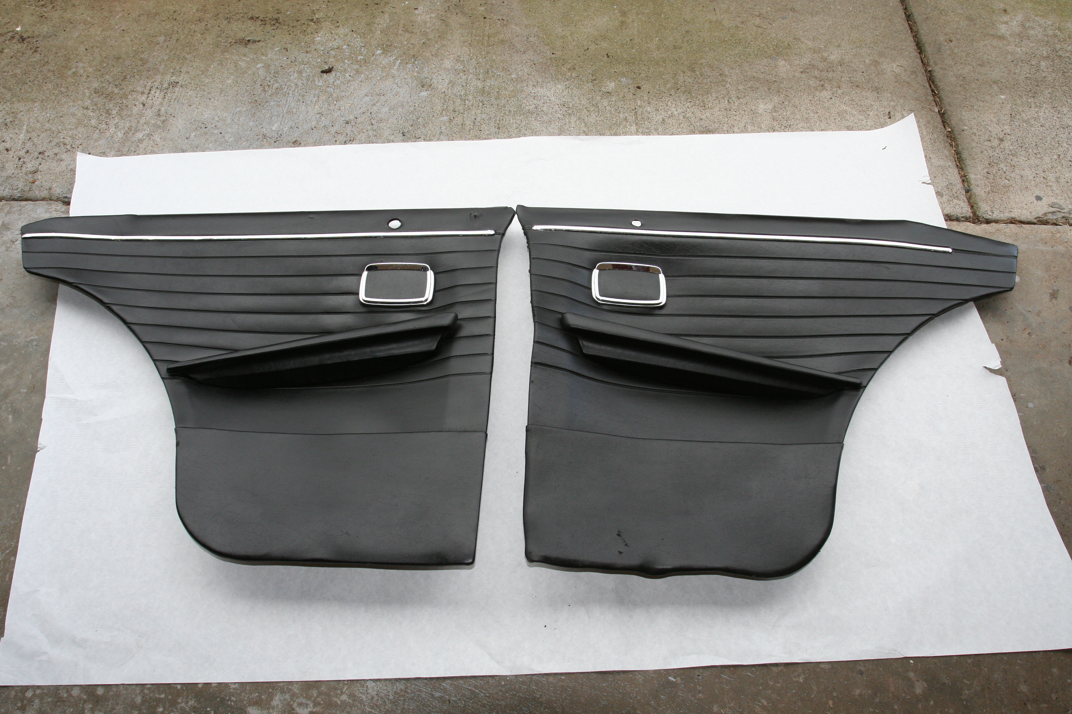 Early 1602 or 2002 Rear Trim Panels - Miscellaneous - 2002FAQ