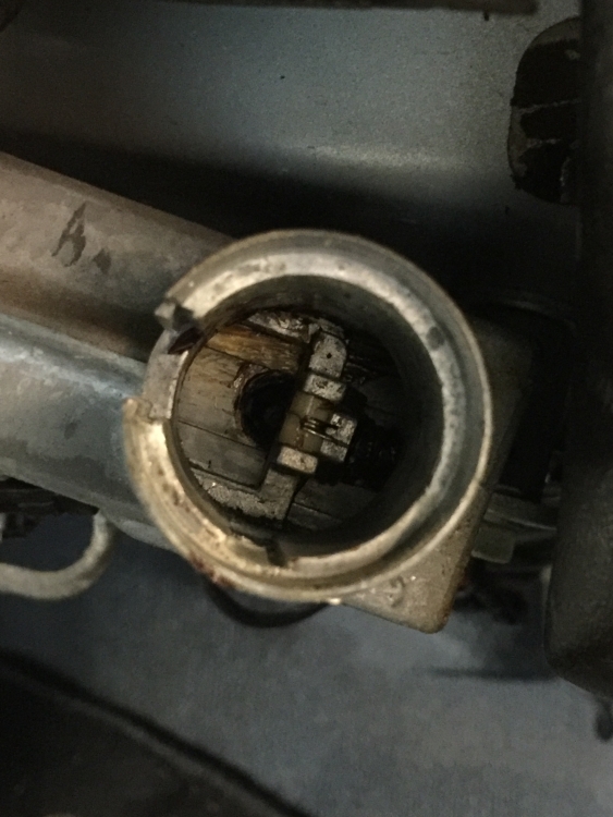 Steering Wheel Lock Removal ﻿ BMW 2002 and other '02