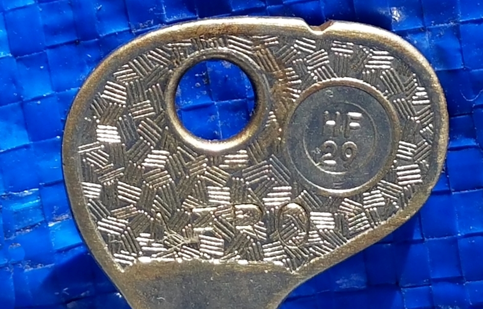 Trunk Lock With Key - Miscellaneous - 2002FAQ