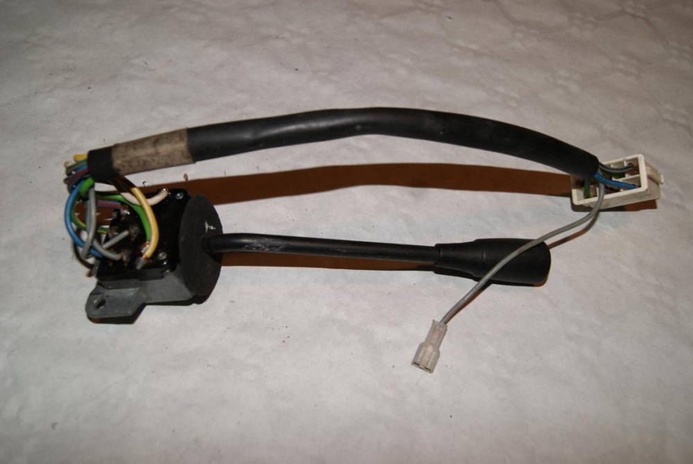 BMW 02 E10 steering column turn indicator switch with cable harness