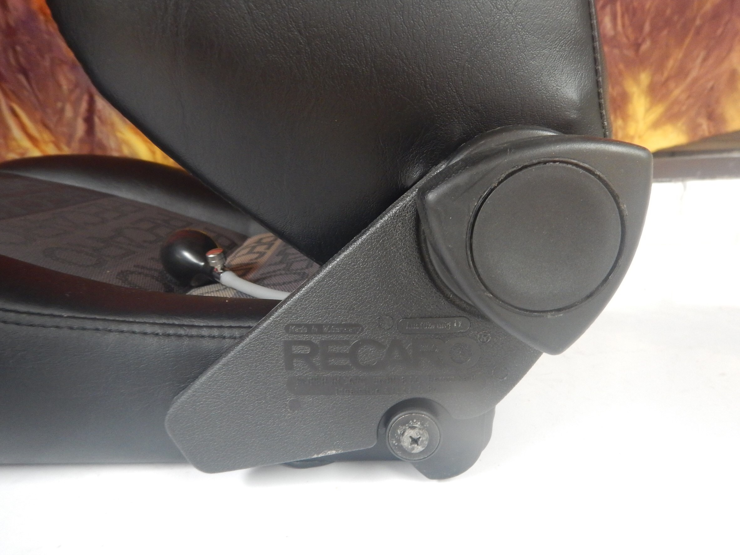 Recaro seats are here- 5 sets and back seat kits - Page 2 ...