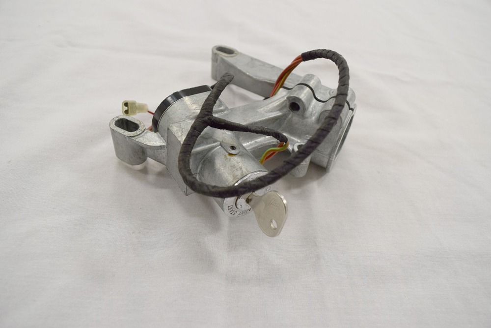 New OEM BMW 2002 E10 ignition switch with key P/N 3232111371 ...