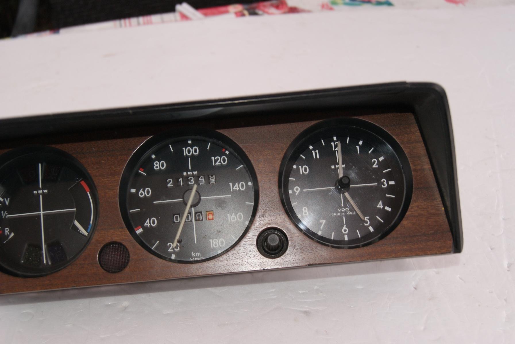 German BMW 02 crosshair kph speedometer cluster - Miscellaneous - 2002FAQ