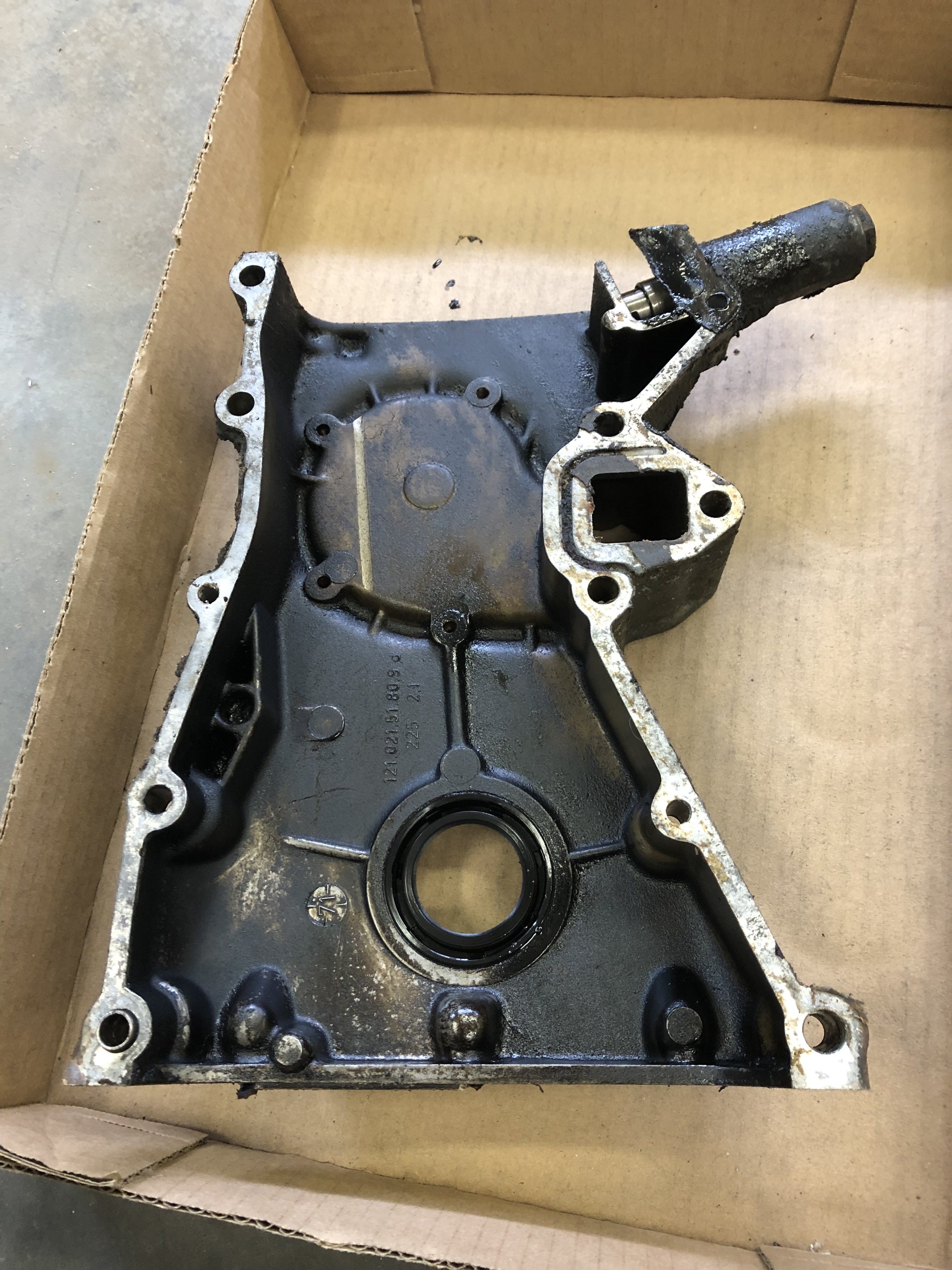 Lower Timing Chain Cover BMW 2002 and Neue Klasse Parts For Sale