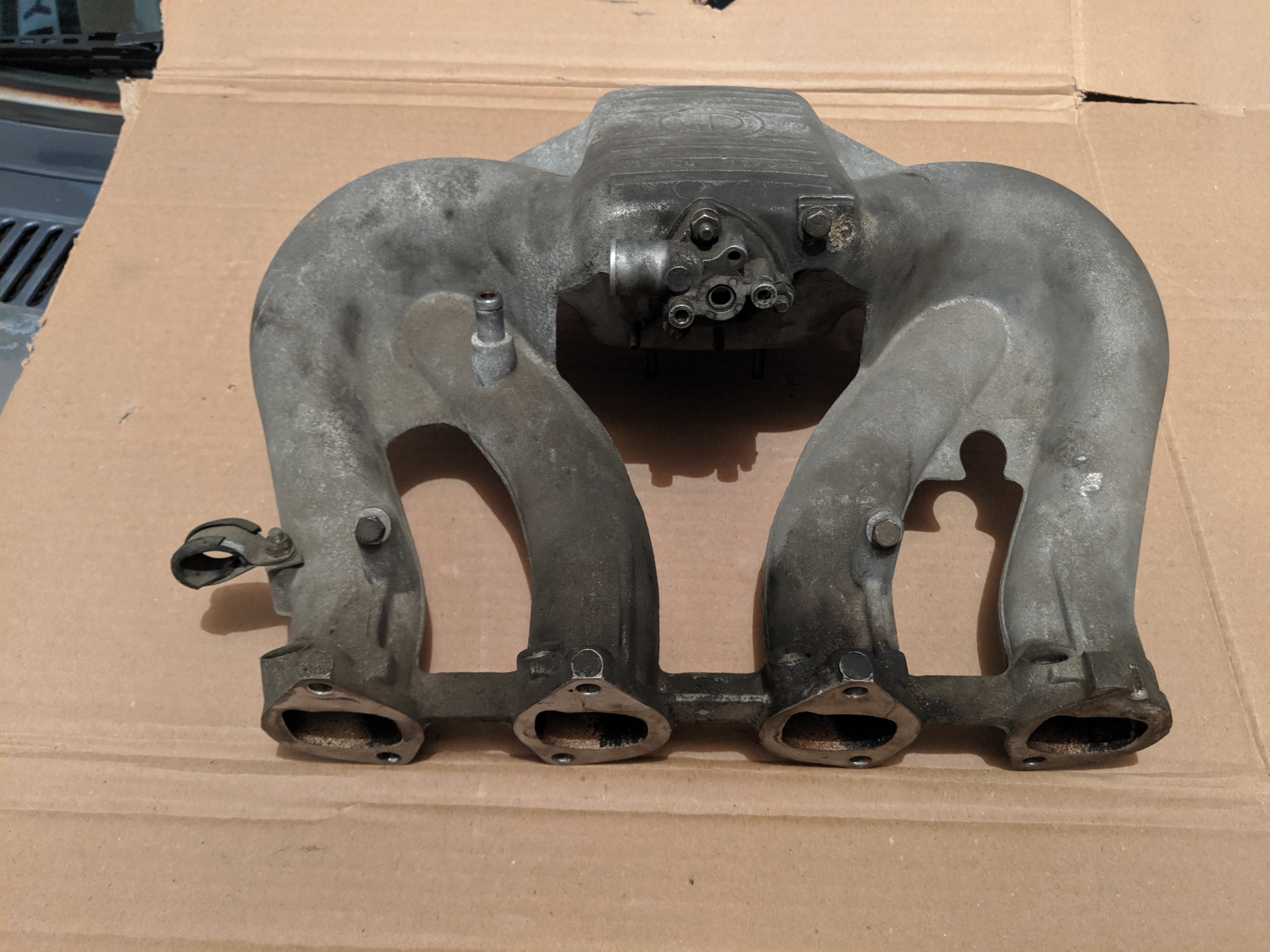 E30 M10 EFI Intake manifolds and fuel rails ﻿ Miscellaneous