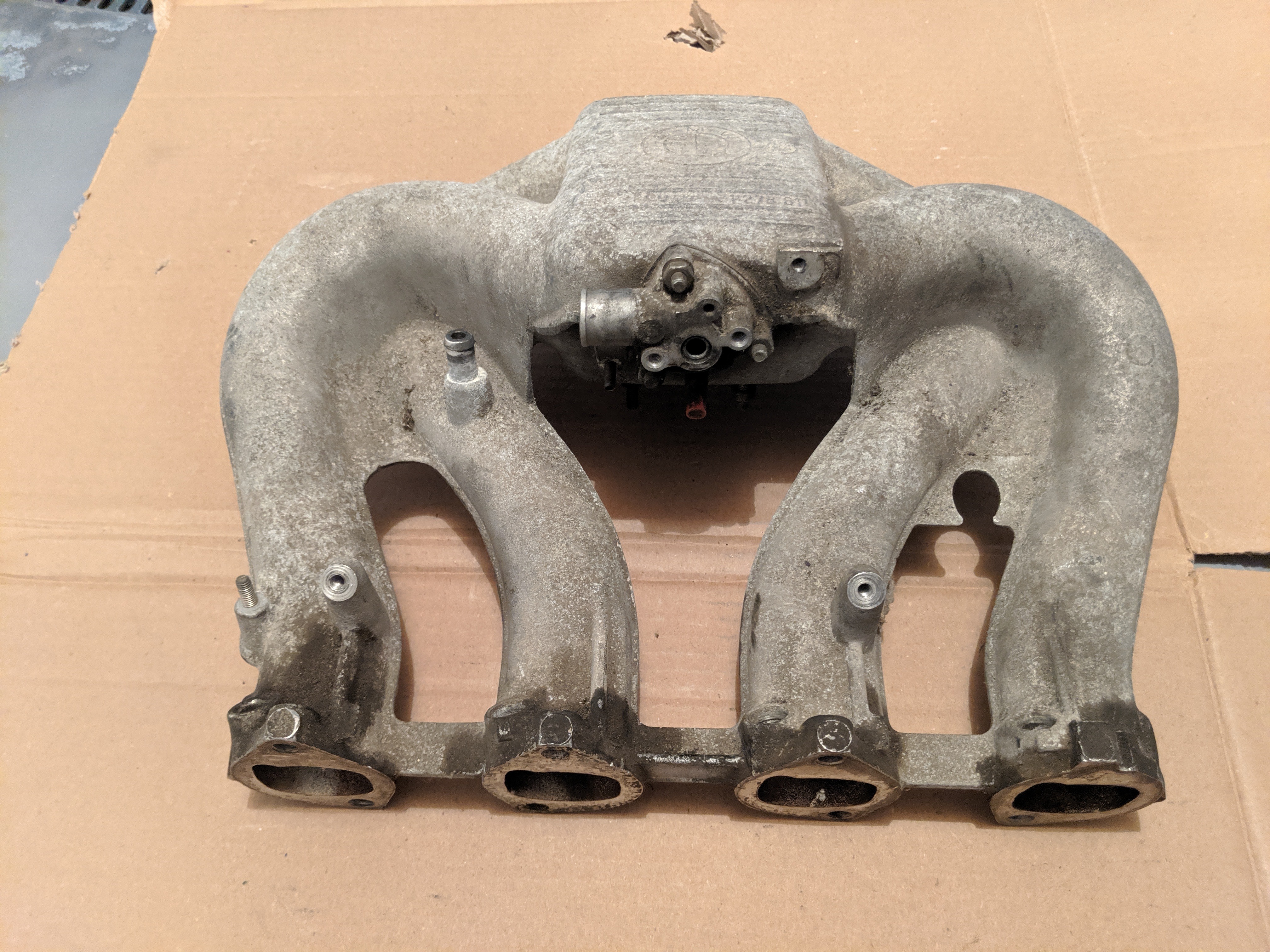 E30 M10 EFI Intake manifolds and fuel rails ﻿ Miscellaneous