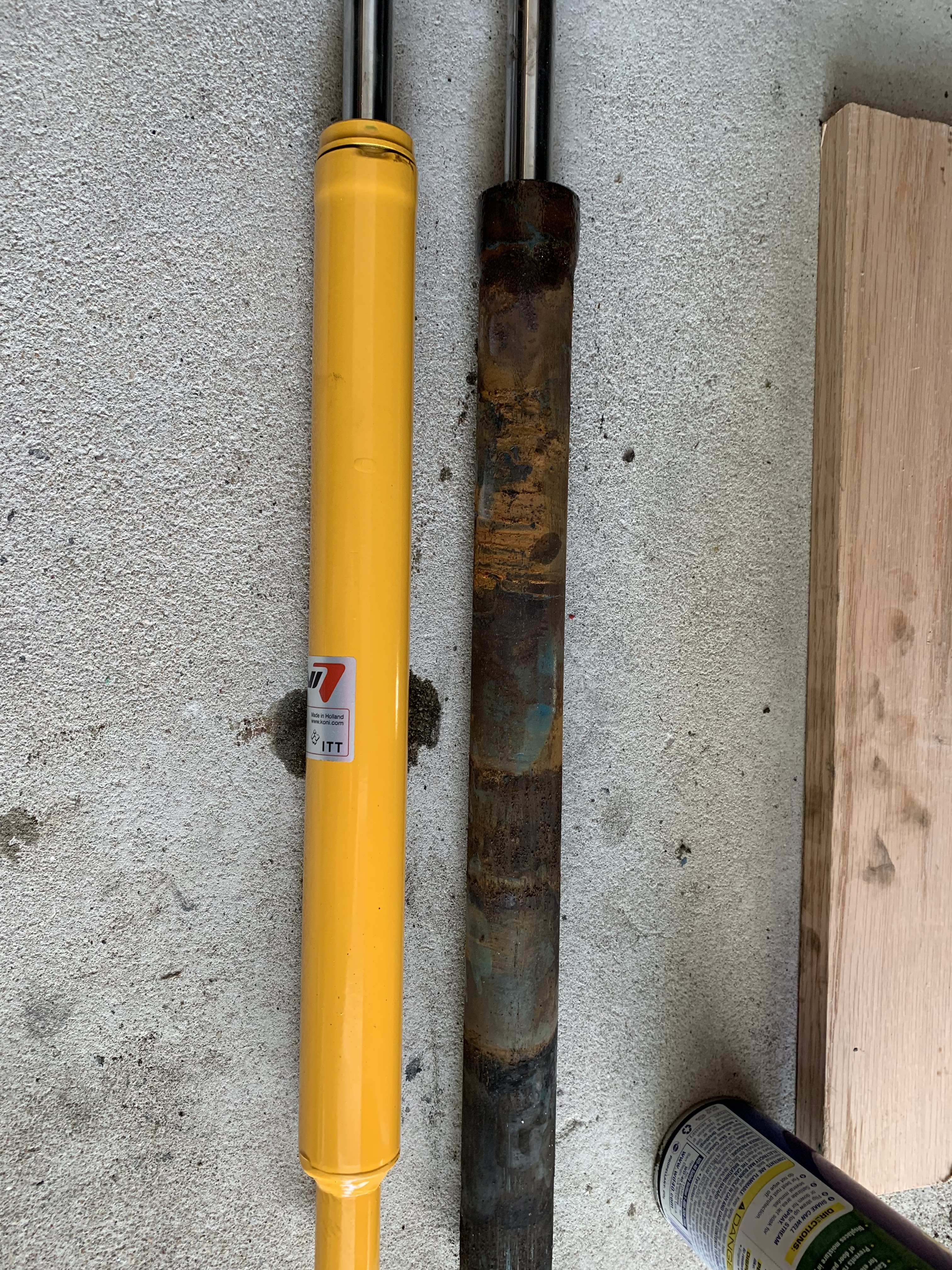 New front strut stuck in tube. Wont go in, won't come out ﻿ BMW 2002