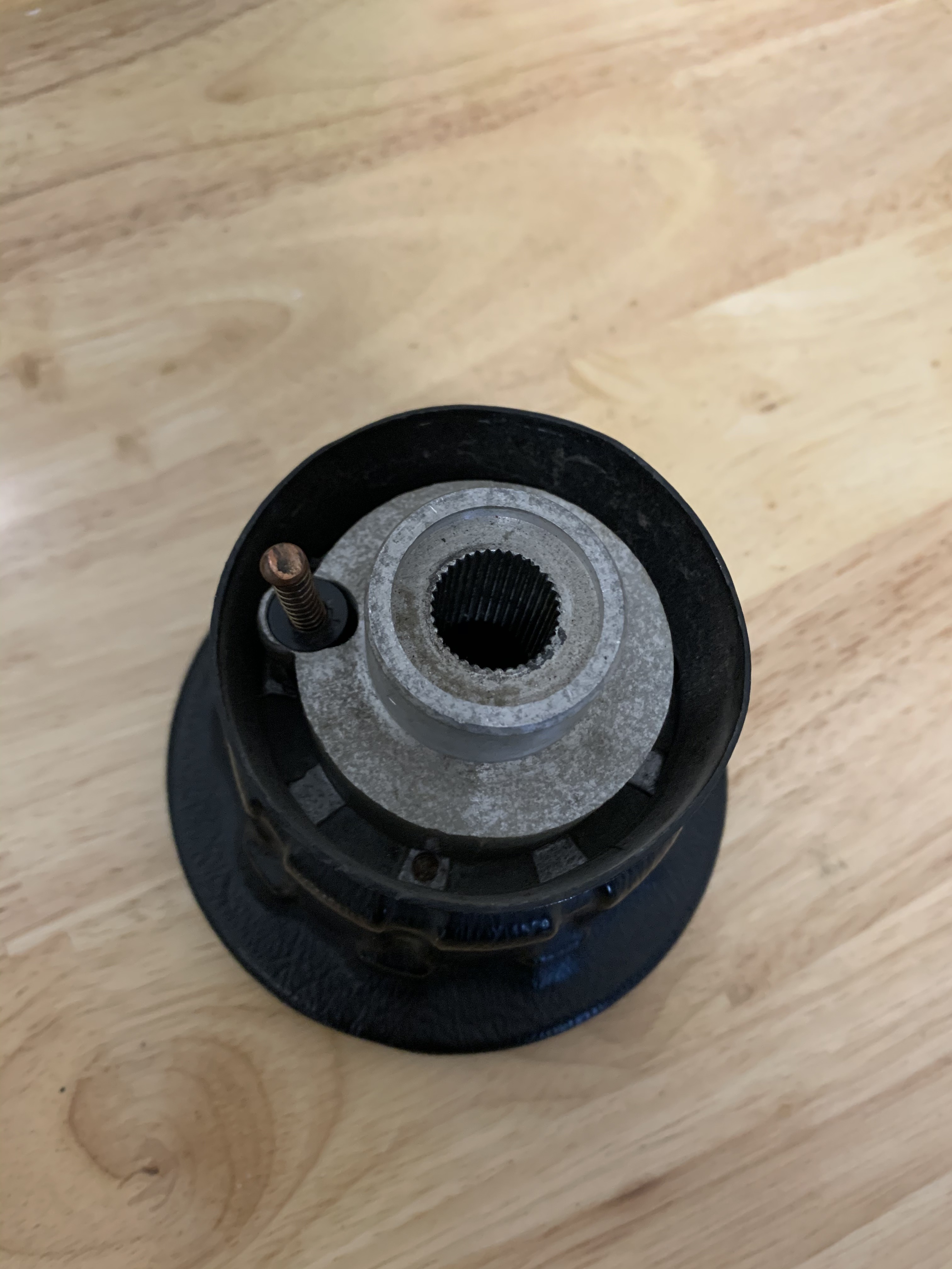 360mm Victor steering wheel and correct hub ﻿ BMW 2002 and Neue Klasse