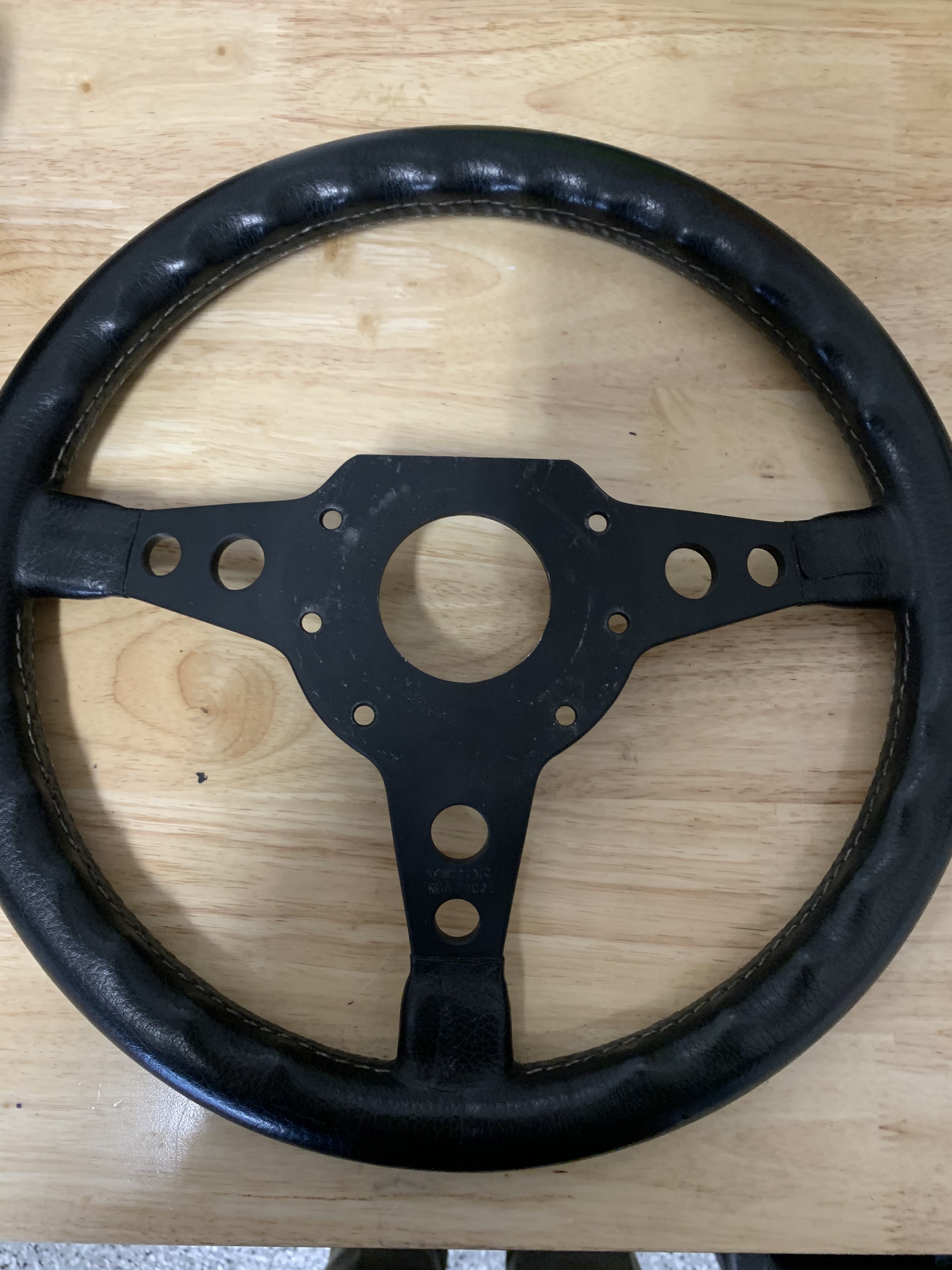 360mm Victor steering wheel and correct hub ﻿ BMW 2002 and Neue Klasse