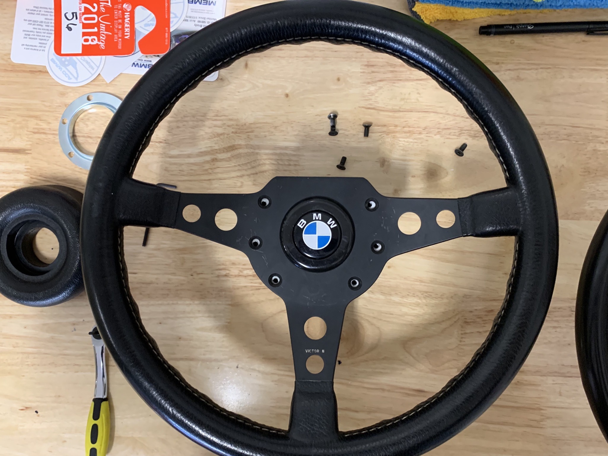 360mm Victor steering wheel and correct hub ﻿ BMW 2002 and Neue Klasse