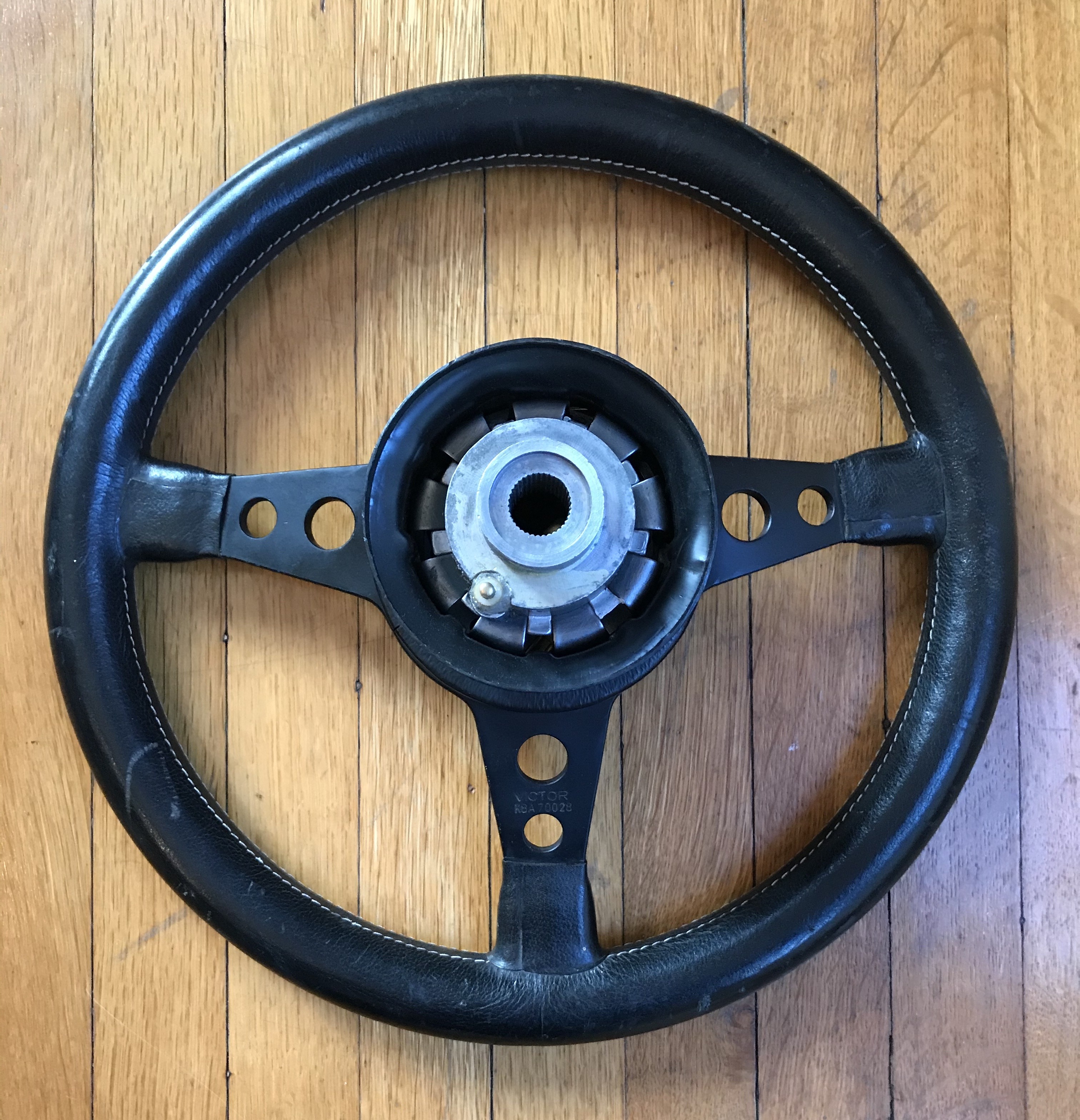 Victor N Spezial Leather Steering wheel with 02 hub ﻿ BMW 2002 and