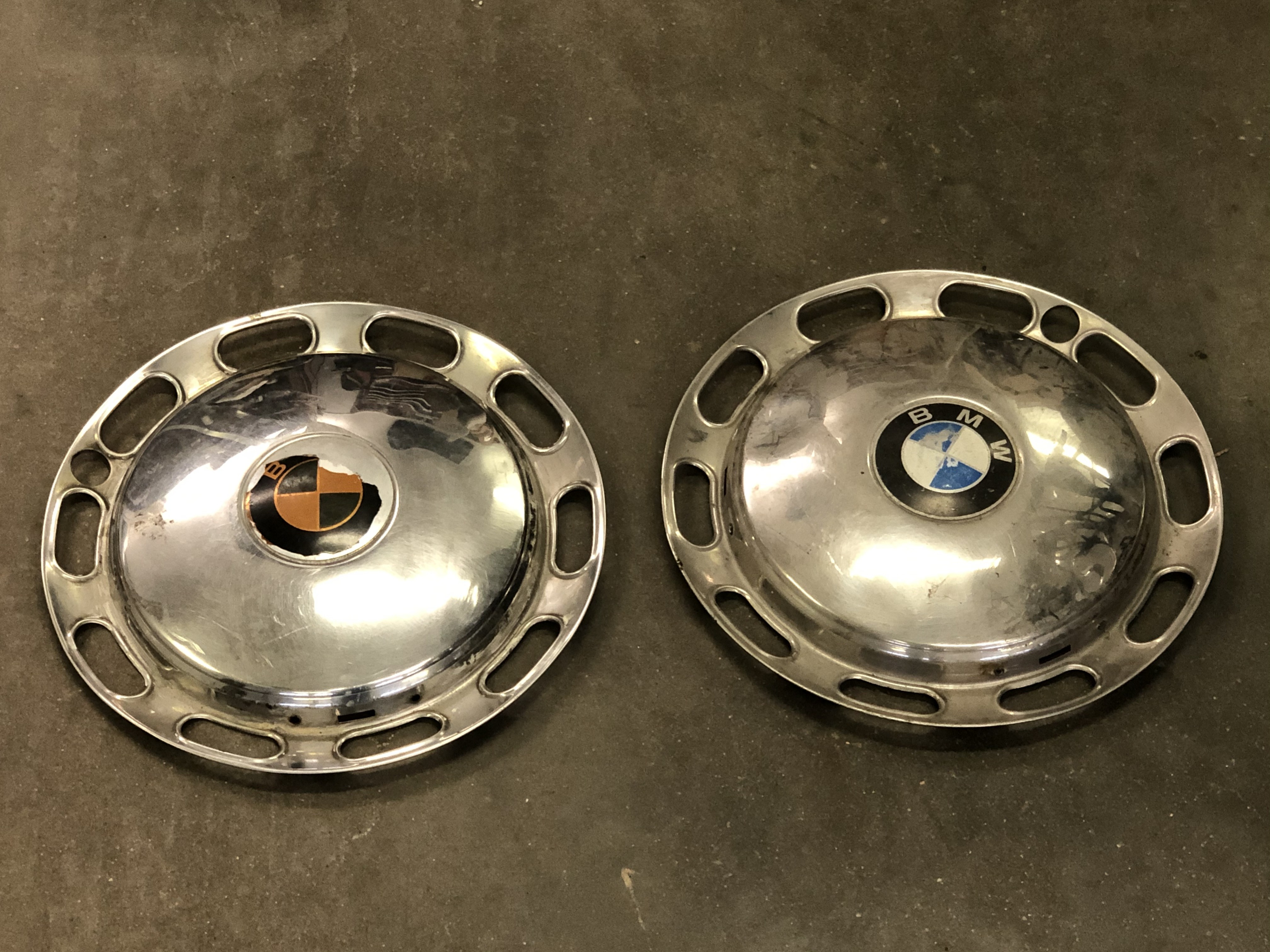 For Sale Hubcaps for Round Tail 02’s ﻿ Miscellaneous