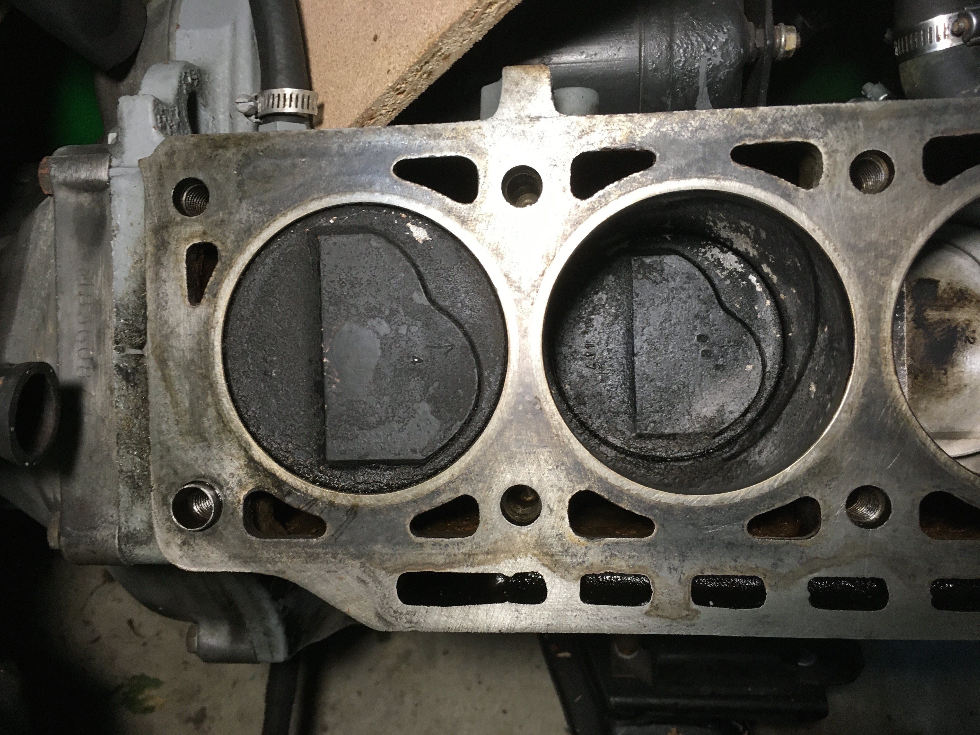 block surface cleanliness before head re-install - BMW 2002 and other ...