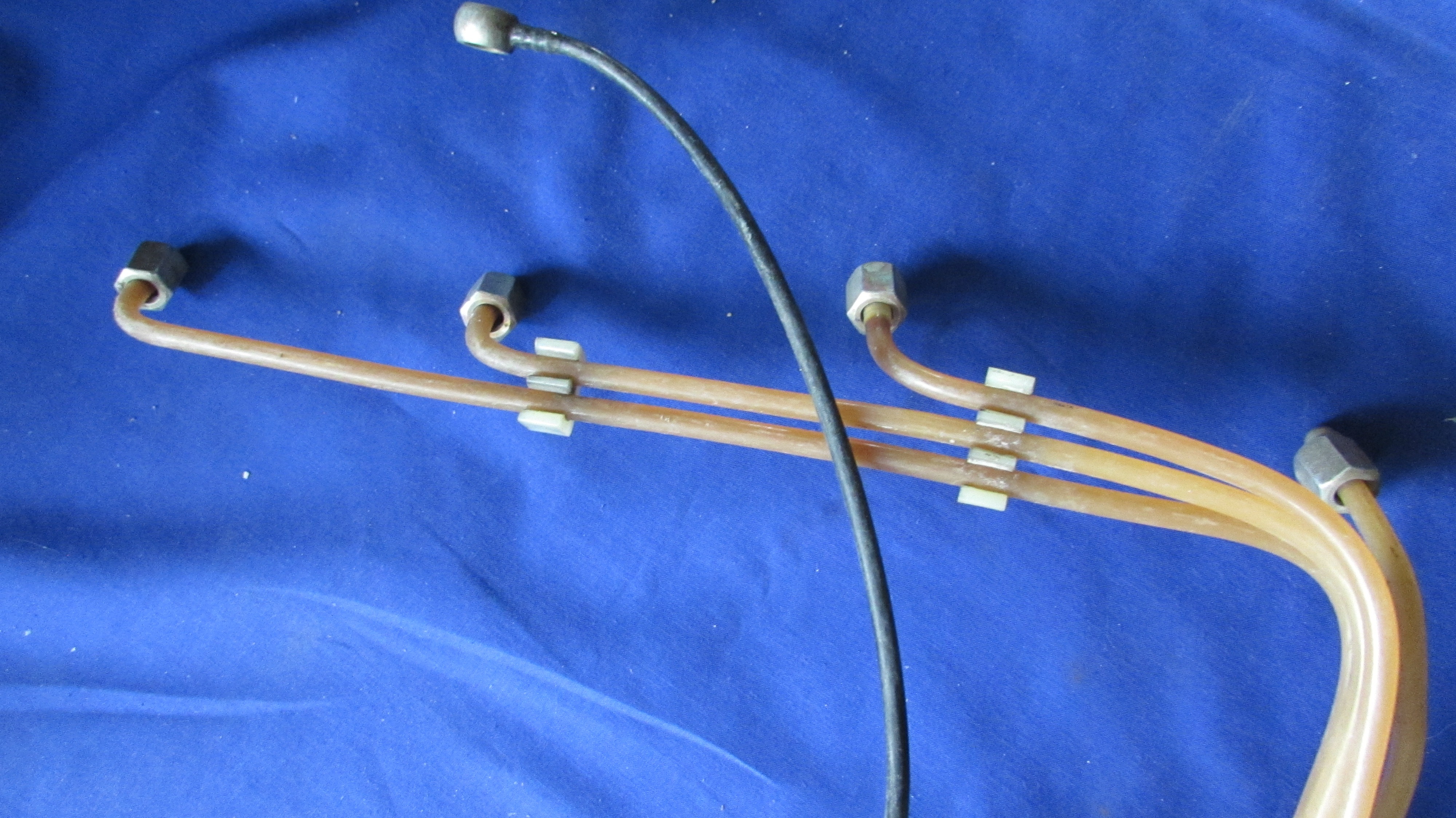 E21 CIS Fuel Injection Lines ﻿ Miscellaneous