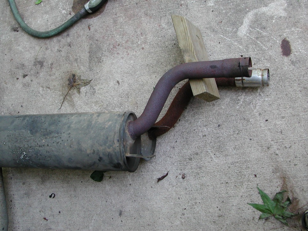 How is this Ansa exhaust supposed to be routed? BMW 2002 and other