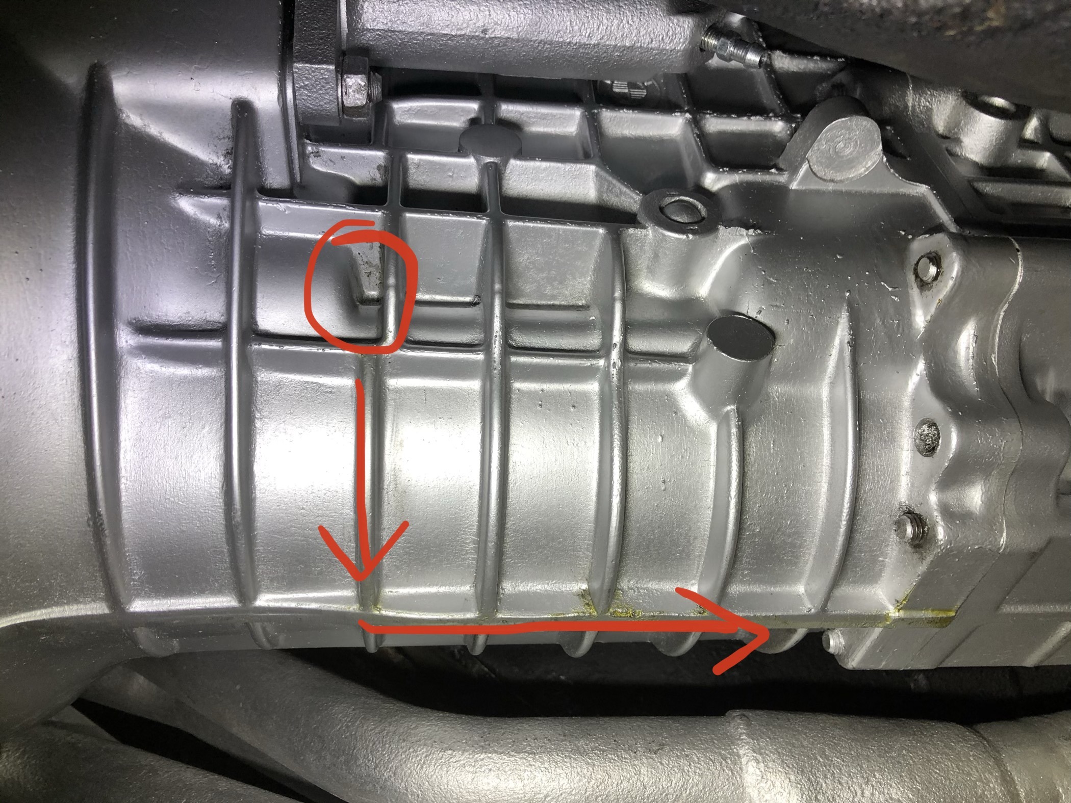 THE weirdest transmission leak ﻿ BMW 2002 and other '02