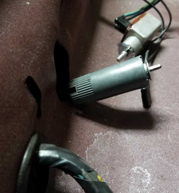 Speedometer cable removal. ﻿ BMW 2002 and other '02