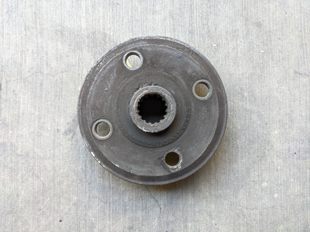 Rear axel hub wanted base 2002 |﻿ Parts Wanted