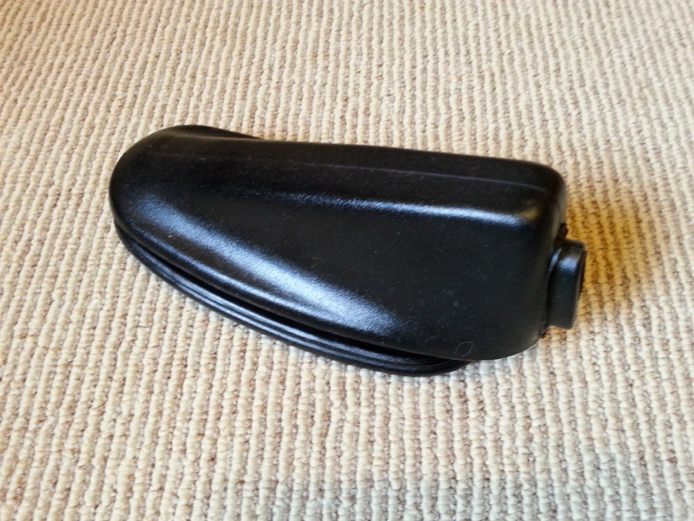 Shift console, shift boot, handbrake boot Miscellaneous BMW 2002 FAQ