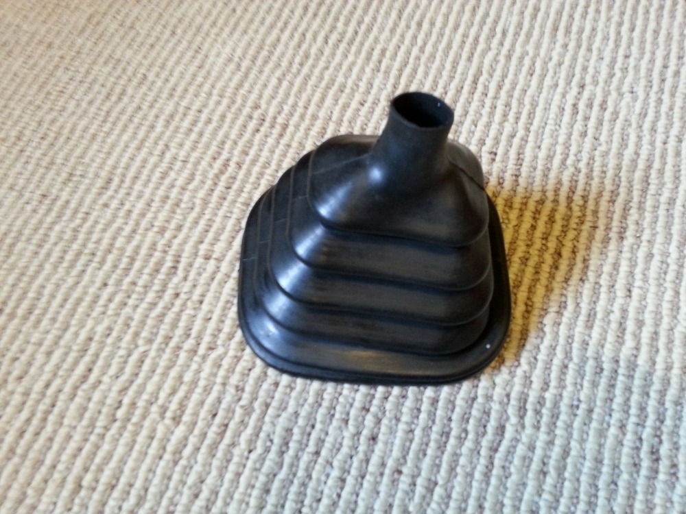 Shift console, shift boot, handbrake boot Miscellaneous BMW 2002 FAQ