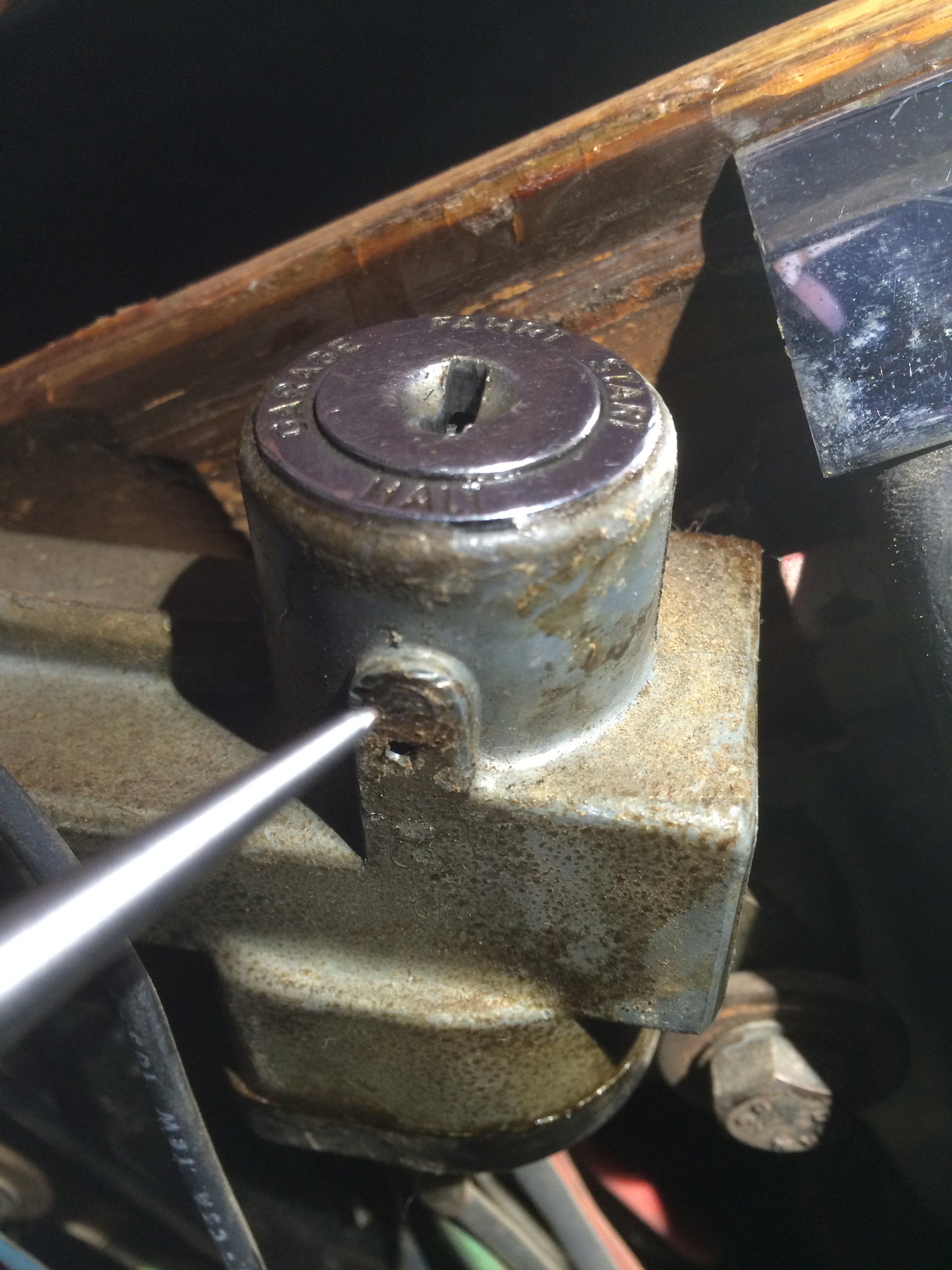 Ignition lock tumbler removal ﻿ BMW Neue Klasse Discussion