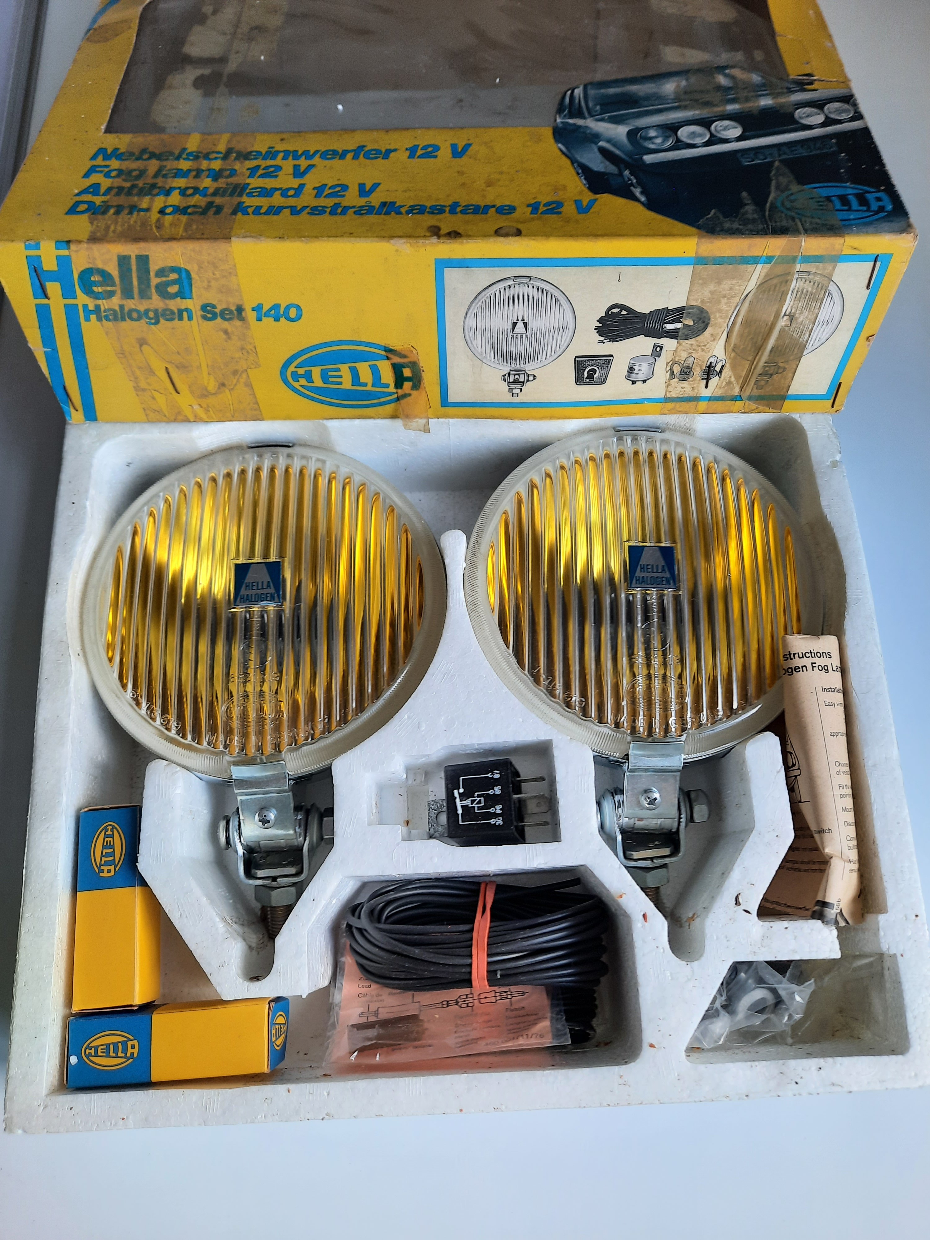 Hella Halogen set 140 fog lights yellow fog lamps ﻿ Miscellaneous