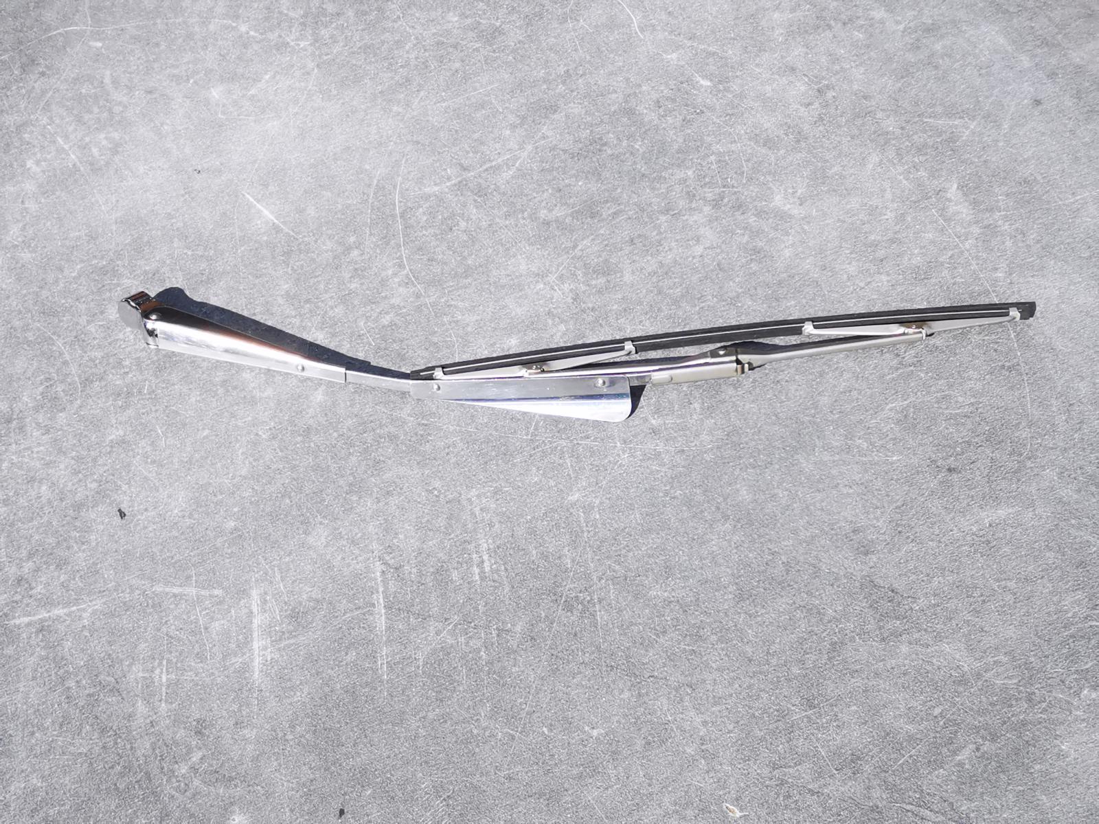 Wiper arm w/ deflector + blade, left side, Bosch BMW 2002 and Neue Klasse Parts For Sale BMW