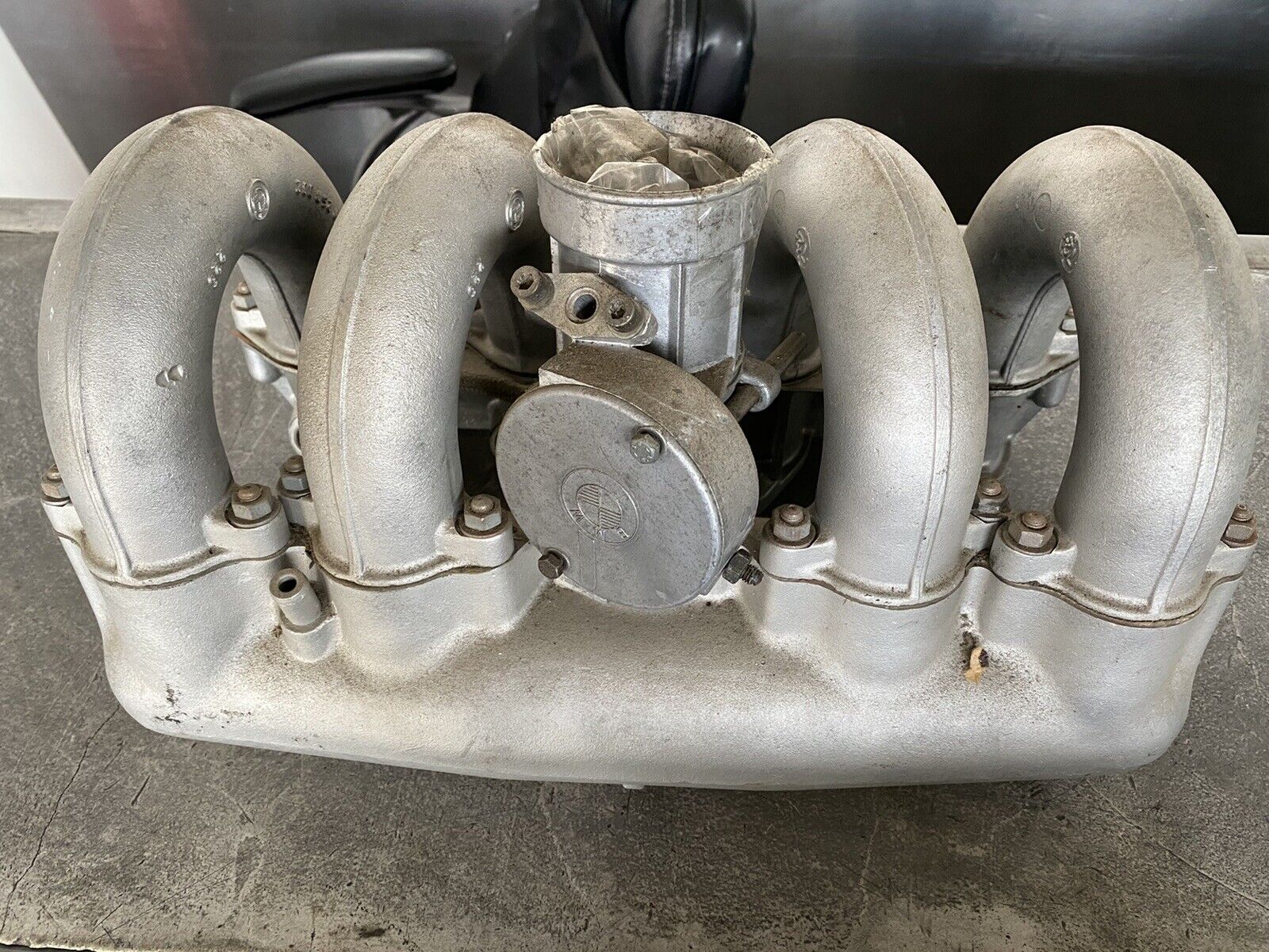 BMW 2002 tii e10 M10 INTAKE MANIFOLD with throttle body 125 ﻿ Miscellaneous