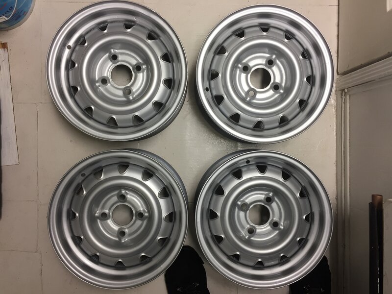 SOLD 13×6″ CMR Borrani Wheels for BMW 1600-2002 R1-561 ET30 ...