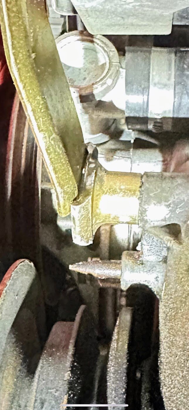 Broken lower E30 alternator bracket help ﻿ BMW 2002 and other '02