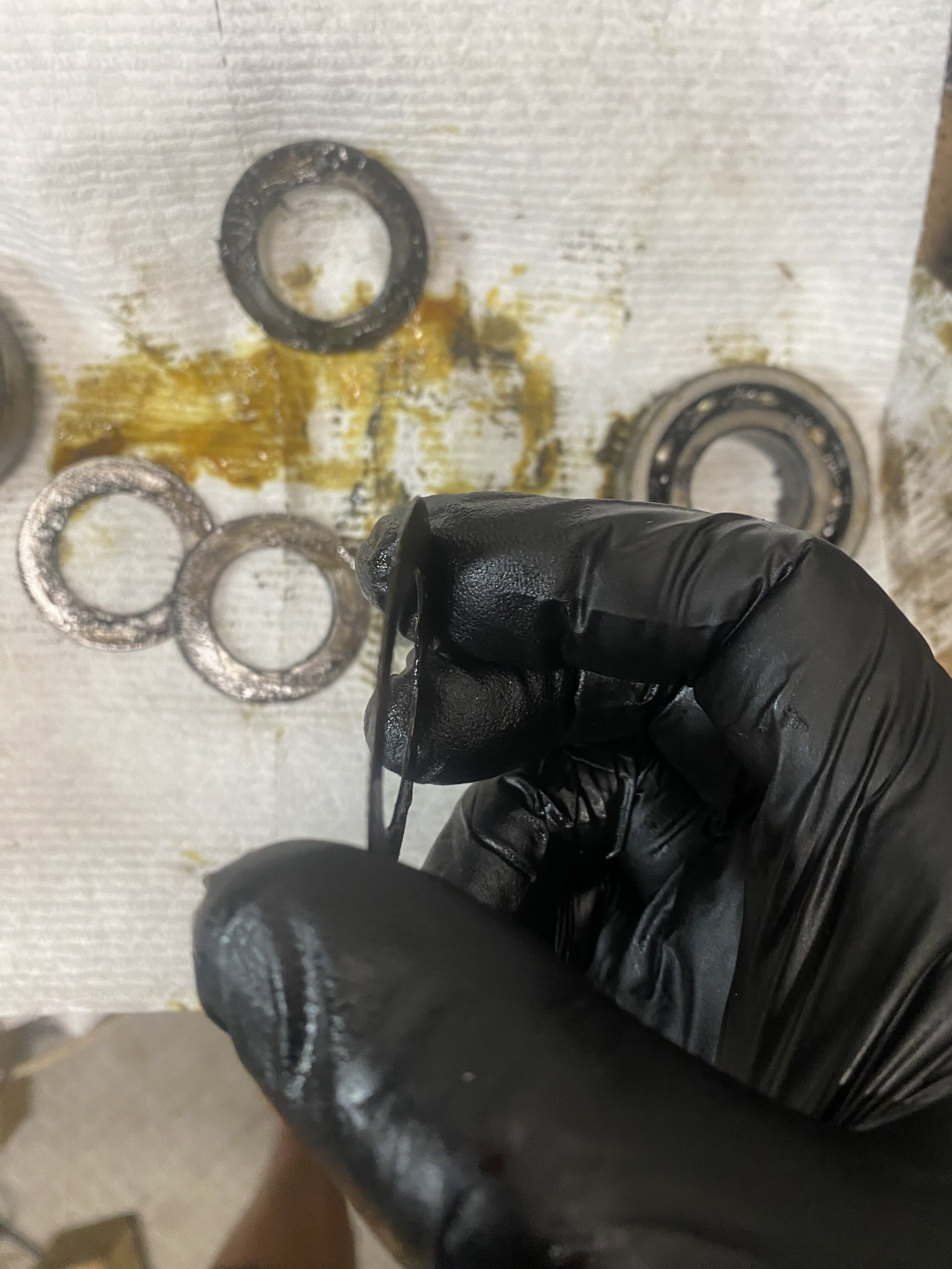 Rear wheel bearings and spacers ﻿ BMW 2002 and other '02