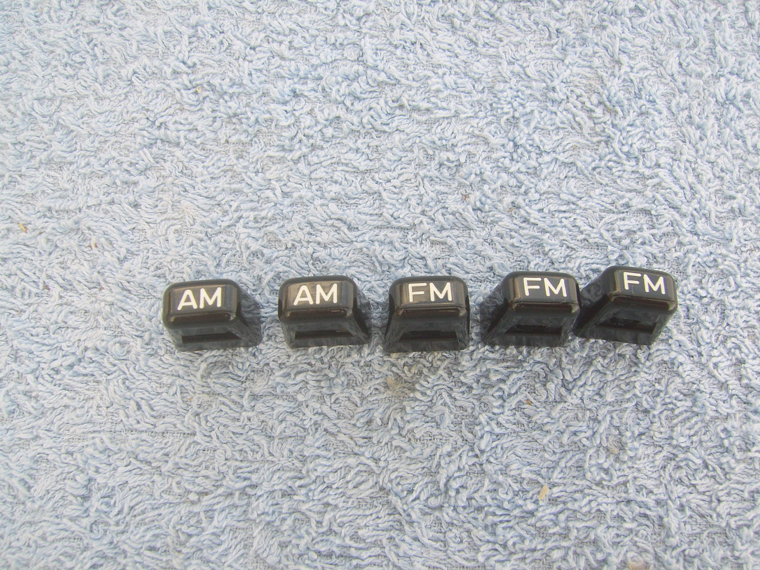 FS: NOS AM/FM Pushbuttons Blaupunkt radio - Body and Interior - 2002FAQ