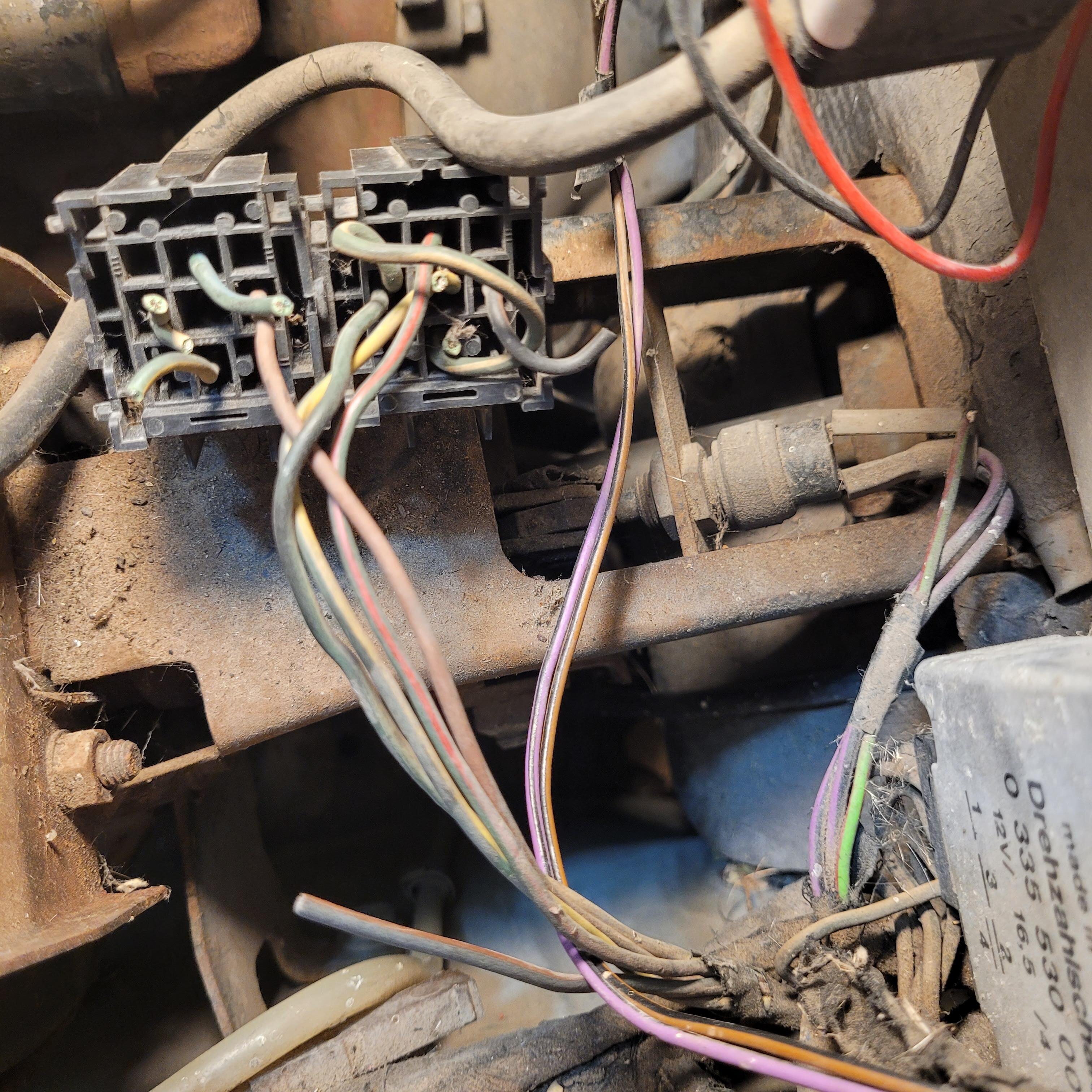 Tach doesn't work after smog relays removed. 1976 2002 ﻿ BMW 2002 and