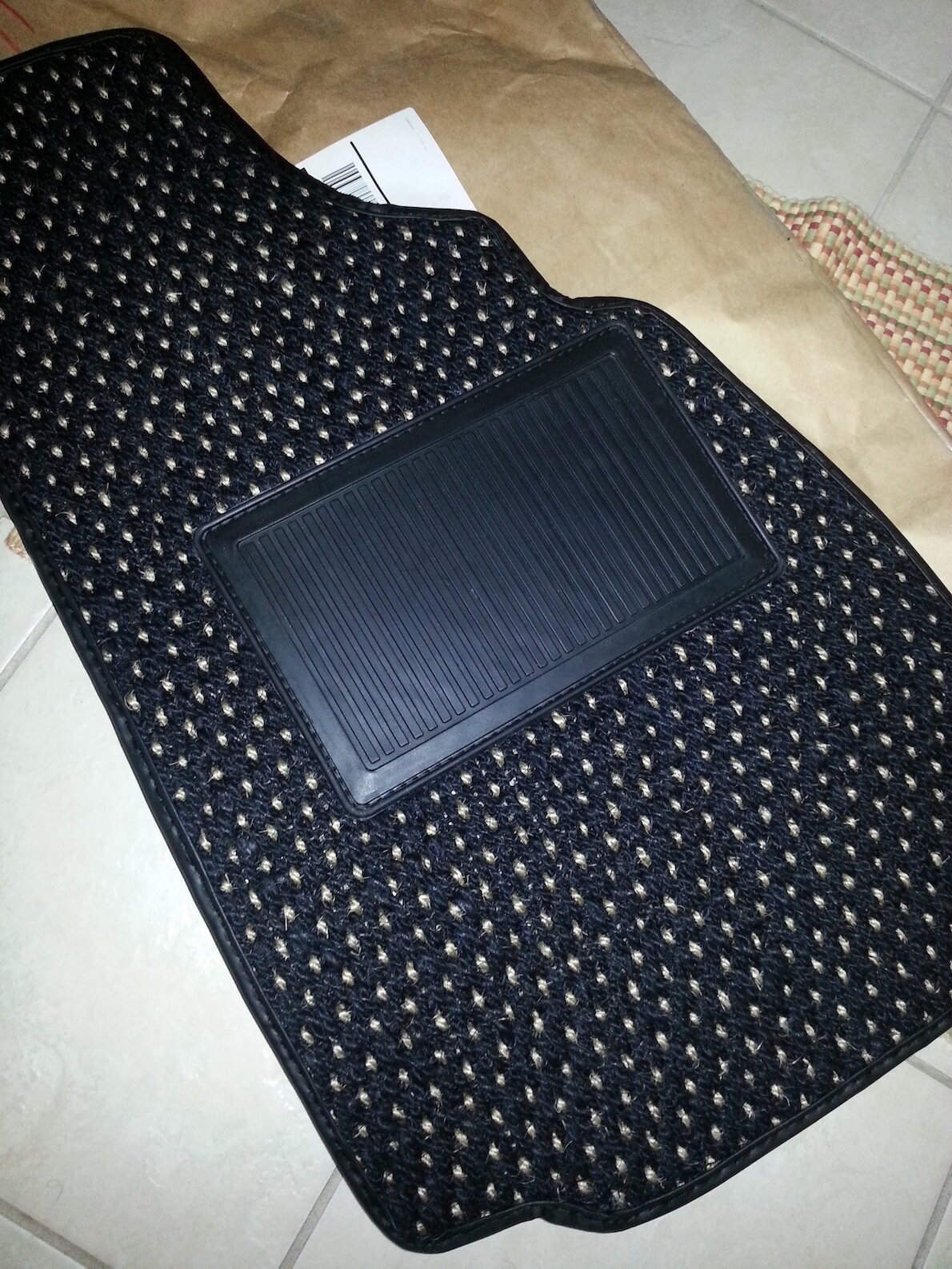 Aesthetic opinions about floor mats ﻿ BMW 2002 and other '02