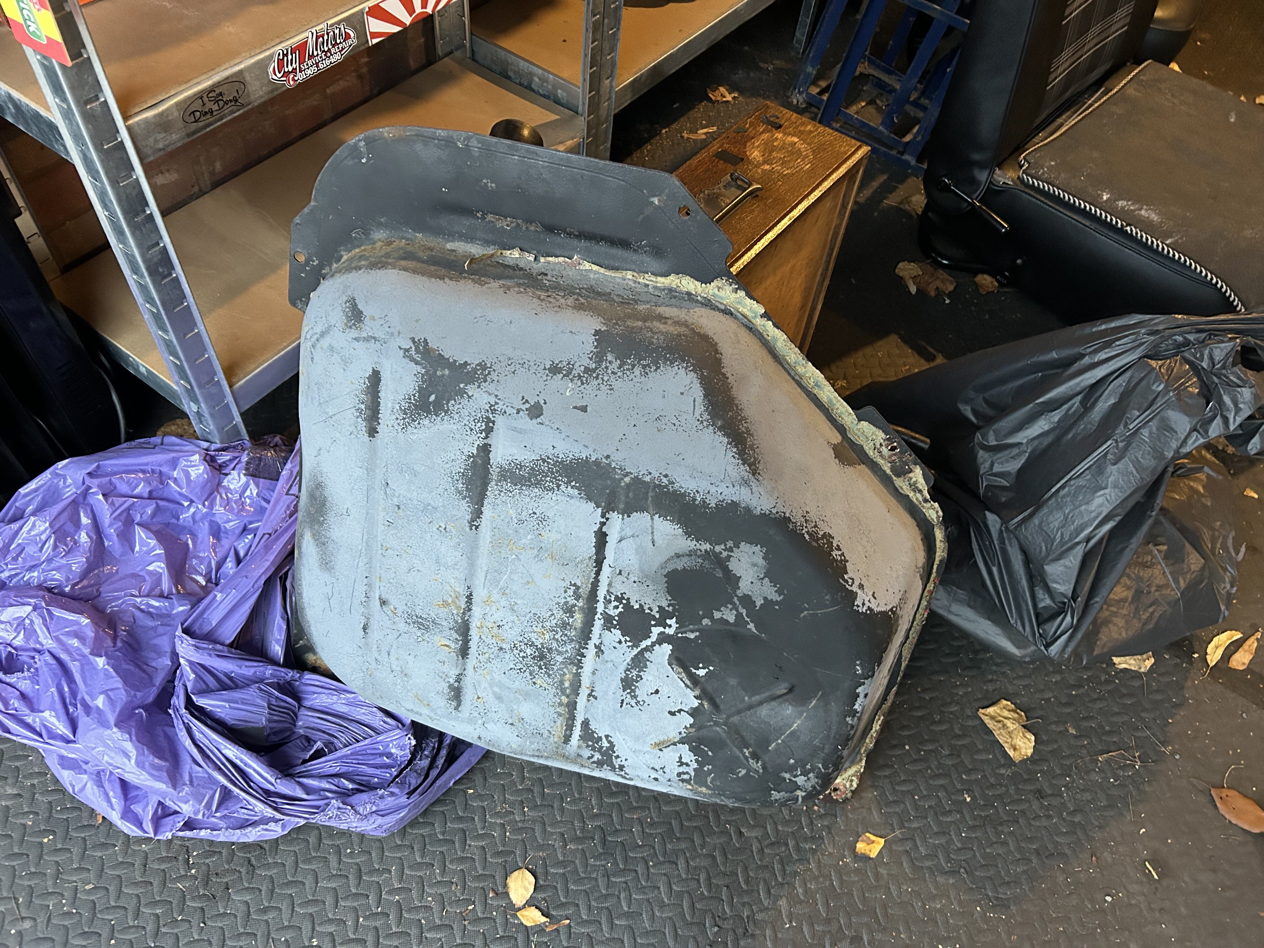 Tii Fuel Tank + bolt in Pick-up + separate Sender included |﻿ Miscellaneous